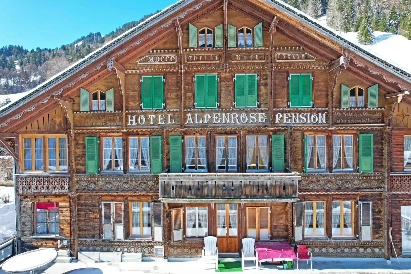 Historisches Einfamilienhaus in Saxeten - Foto 2 von 14