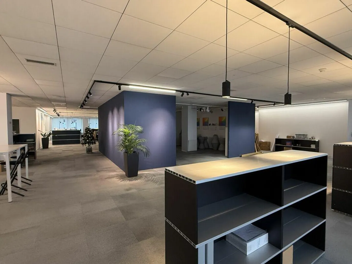 Spazi per uffici luminosi a Dreispitz - Foto 1 di 9