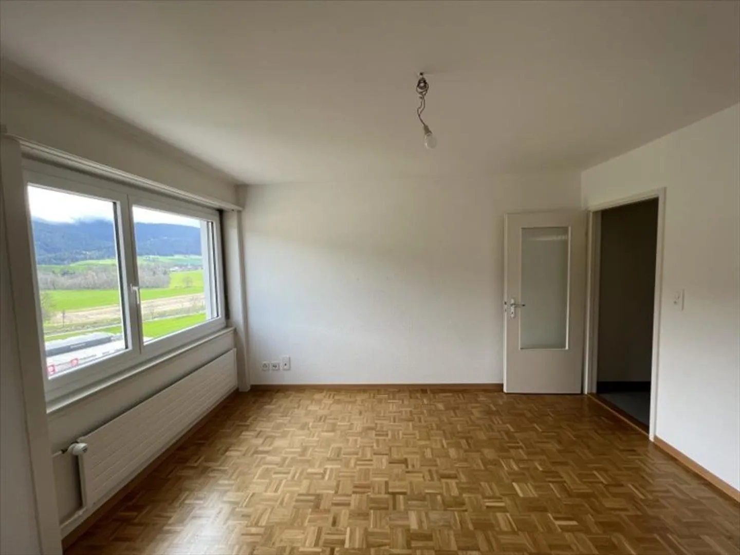 02253 - Appartement 1 pièce - Rue de la Flamme 14 - COUVET - Photo 3 sur 4