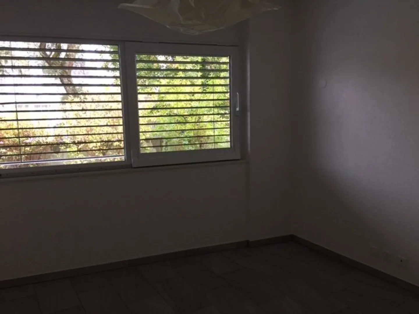 Wunderschöne Erdgeschosswohnung mit 3 1/2 Zimmern zu vermieten - Foto 8 von 13