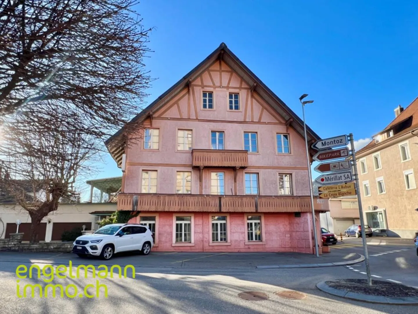 Mixed-use building for sale - Photo 2 of 15