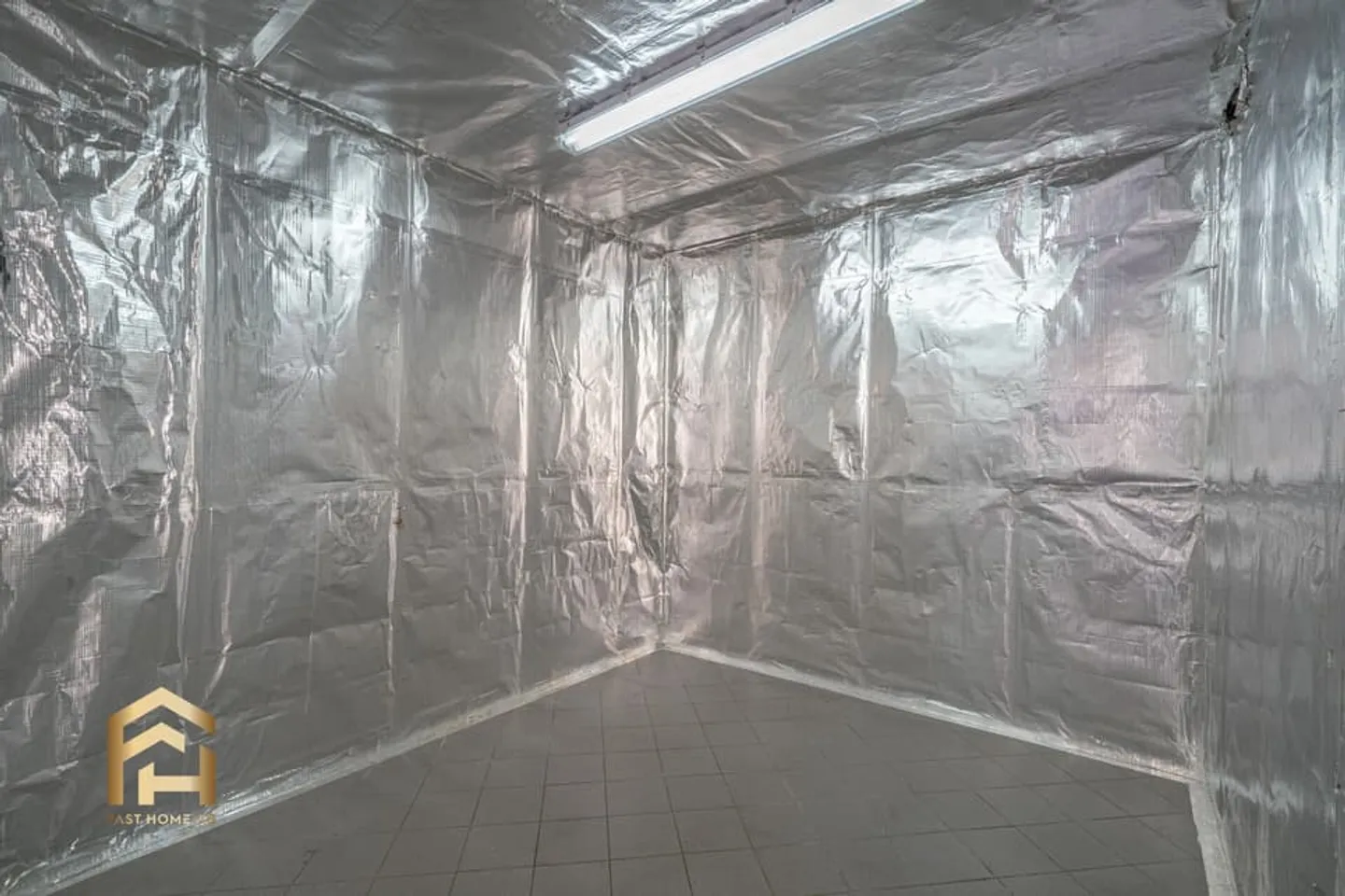 Commercial Hall with Office and Outdoor Area for Rent in Raron - Photo 8 of 13