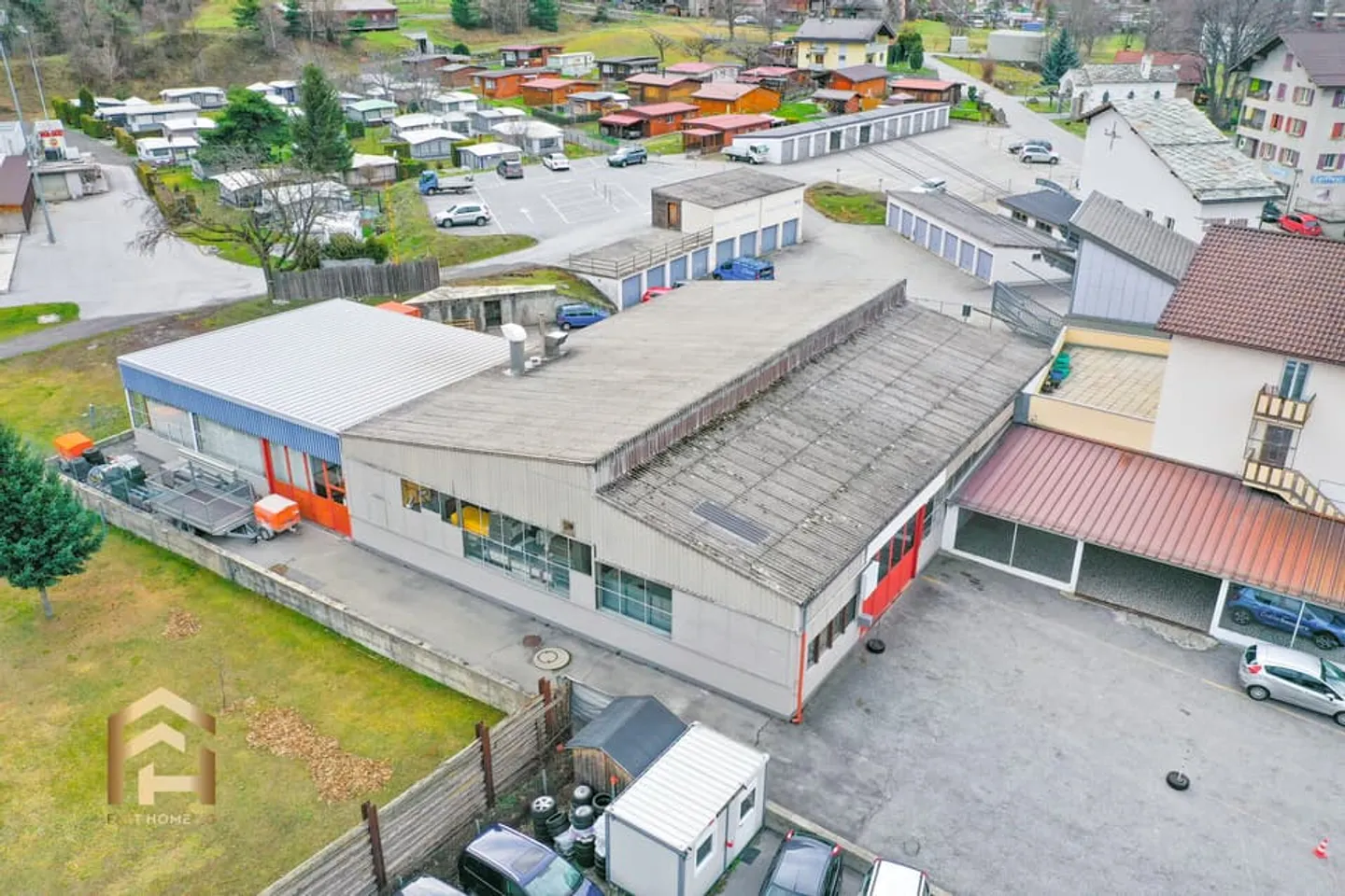 Commercial Hall with Office and Outdoor Area for Rent in Raron - Photo 11 of 13