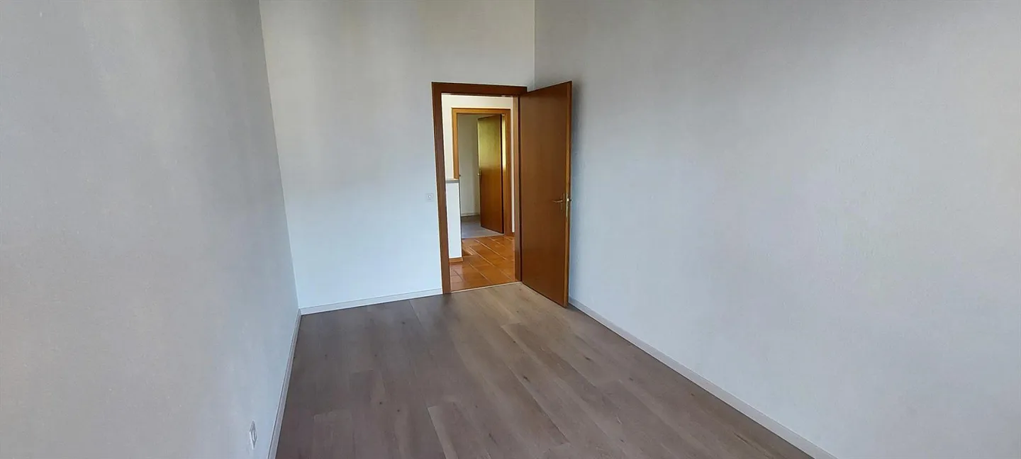 Locarno Monti - 4.5-Room Townhouse with Lake View and Private Garden - Photo 10 of 18