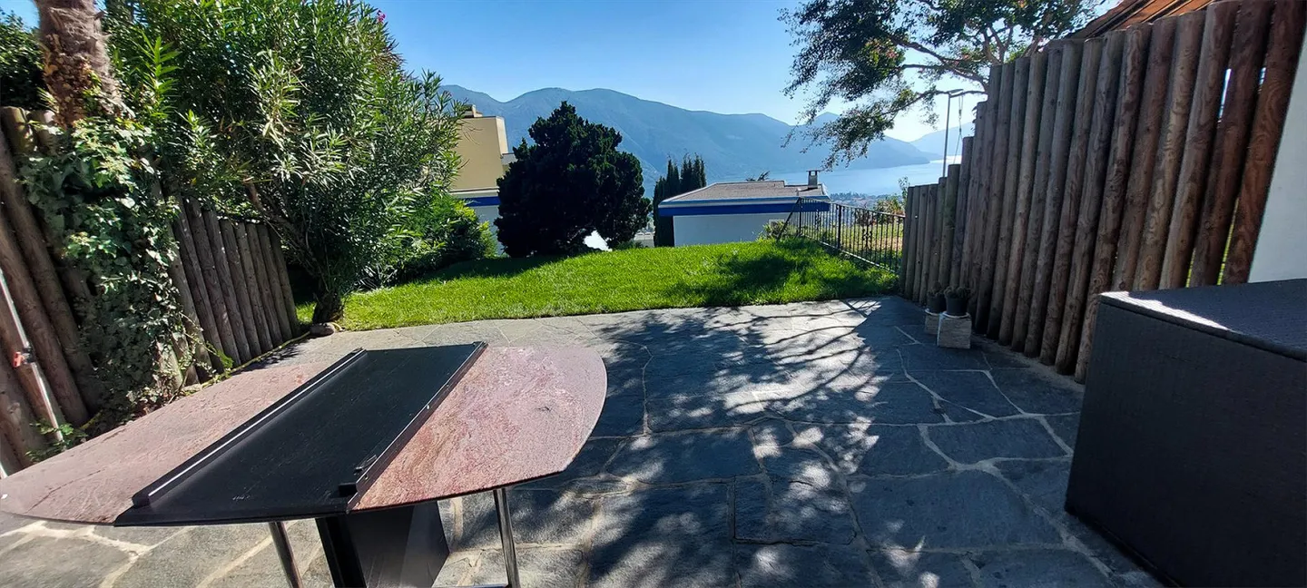 Locarno Monti - 4.5-Room Townhouse with Lake View and Private Garden - Photo 3 of 18