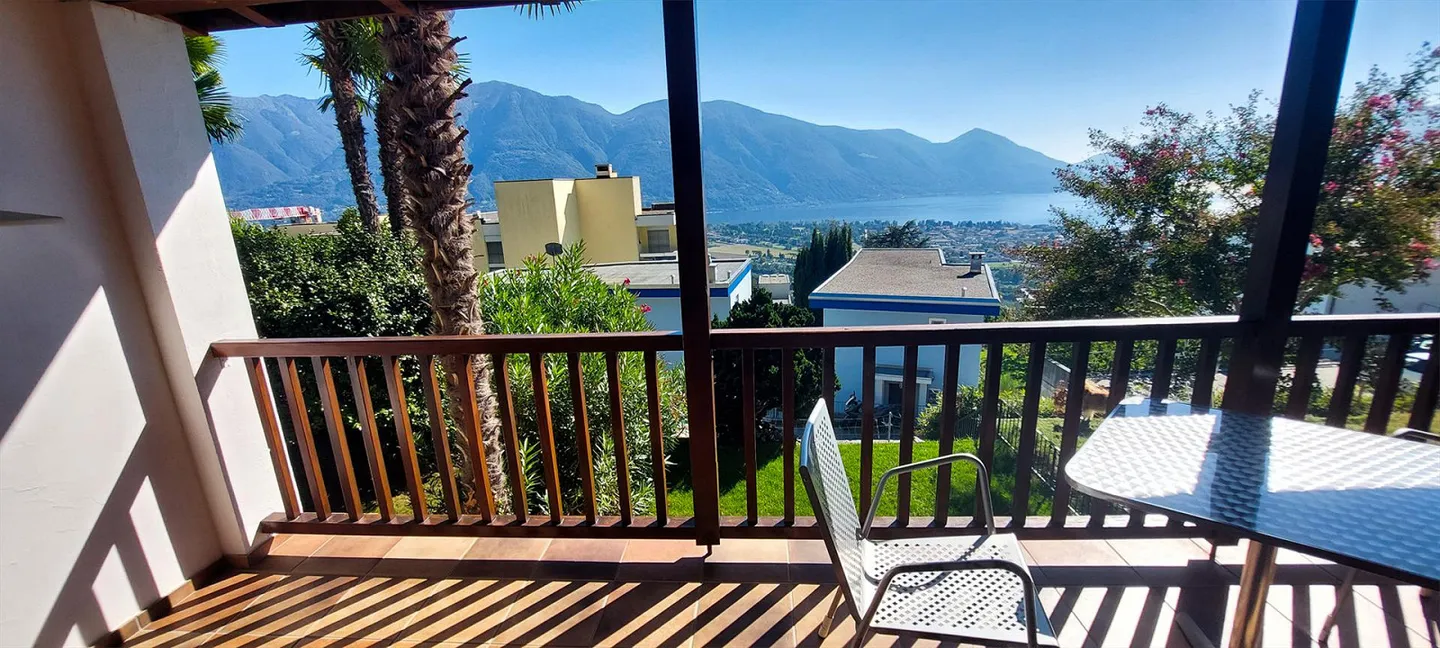 Locarno Monti - 4.5-Room Townhouse with Lake View and Private Garden - Photo 12 of 18