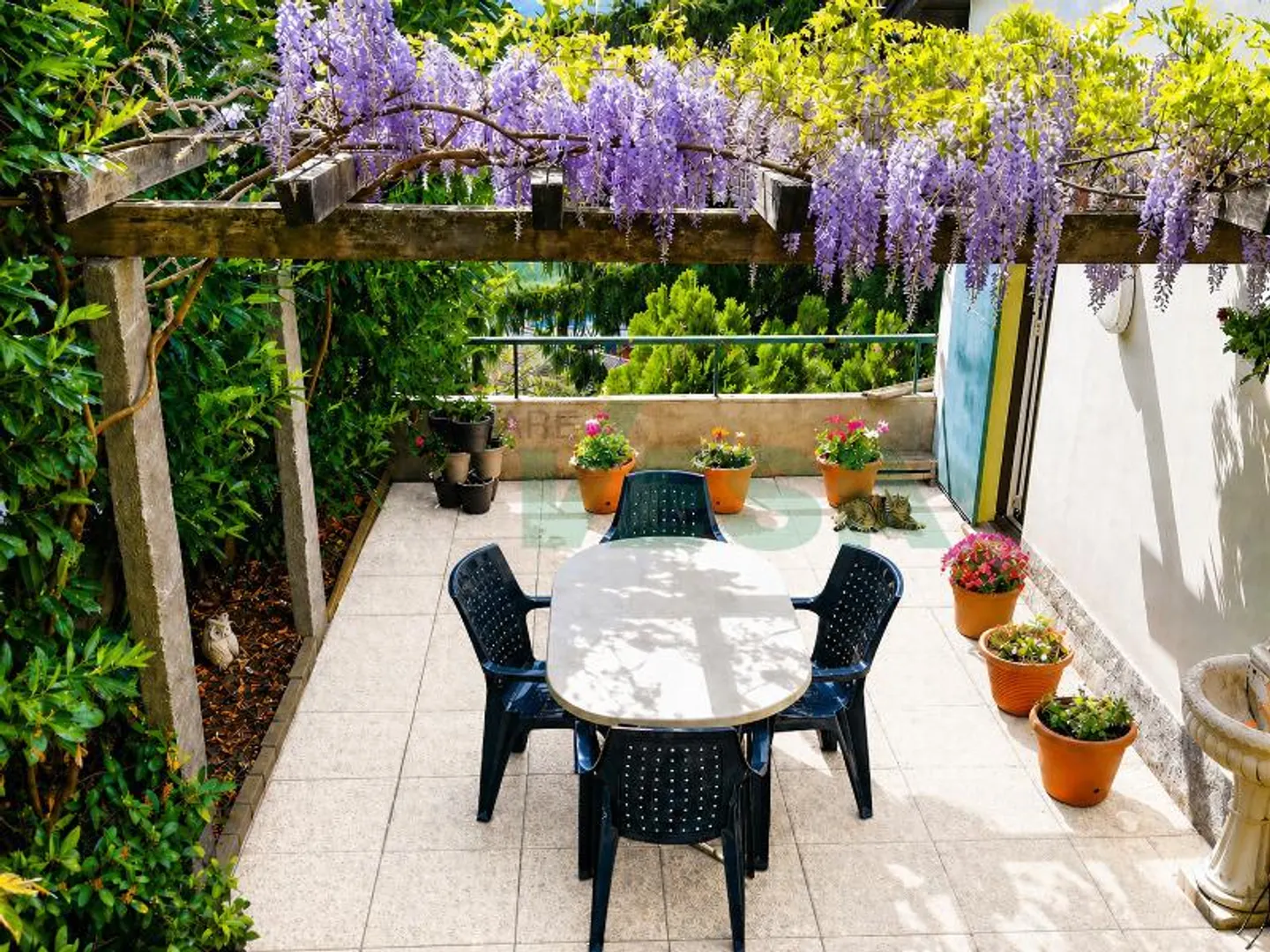 Charming Family Home - Photo 5 of 13
