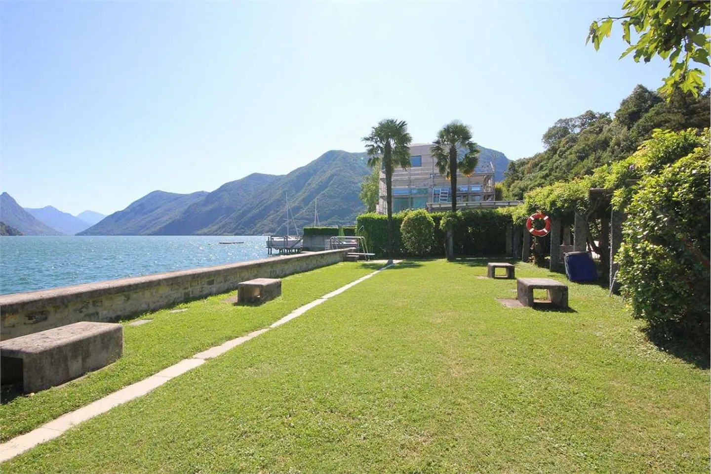 Appartement en première ligne du lac. Résidence secondaire - Photo 3 sur 3