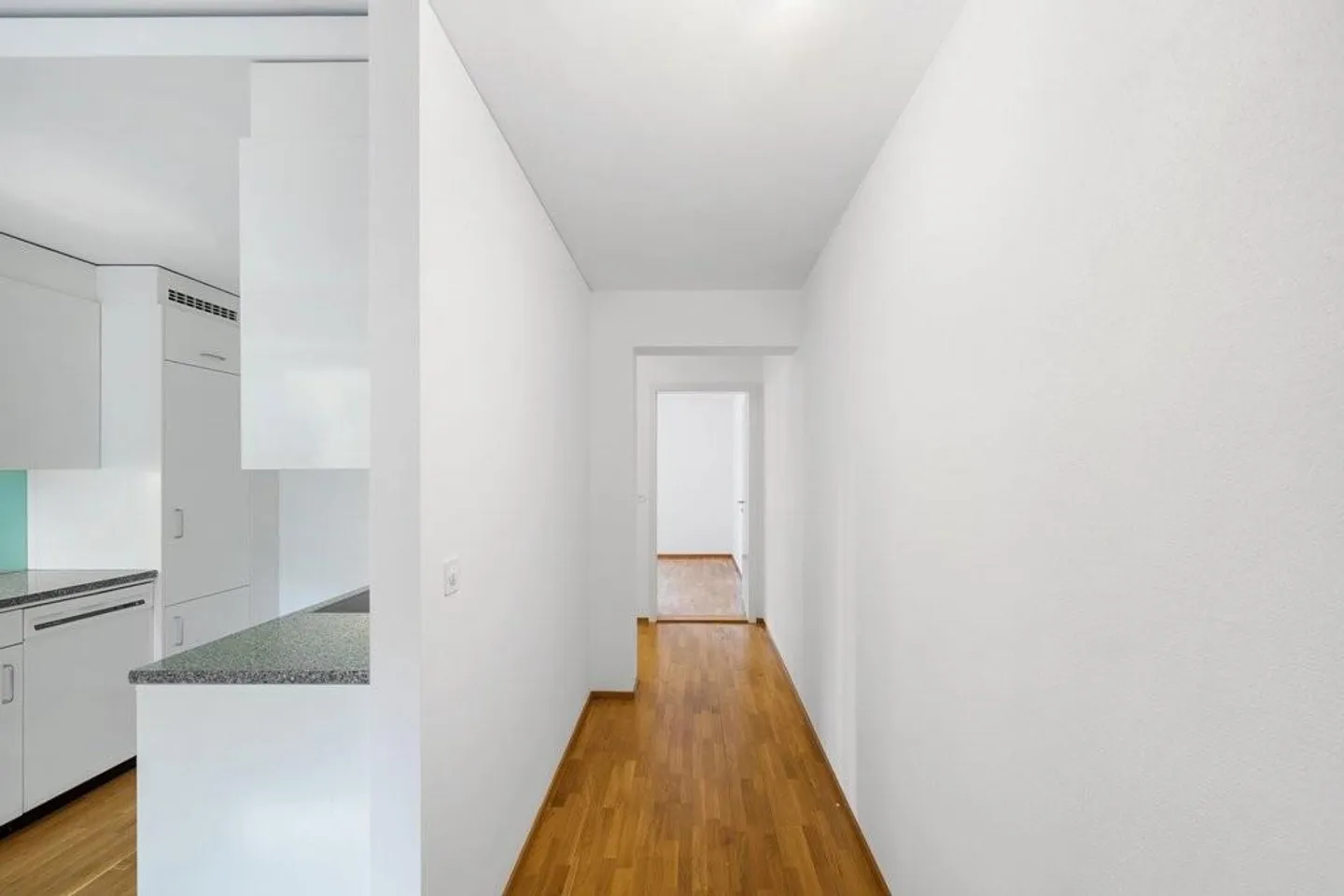 Charmante Wohnung nahe Bahnhof Chur - Foto 8 von 11