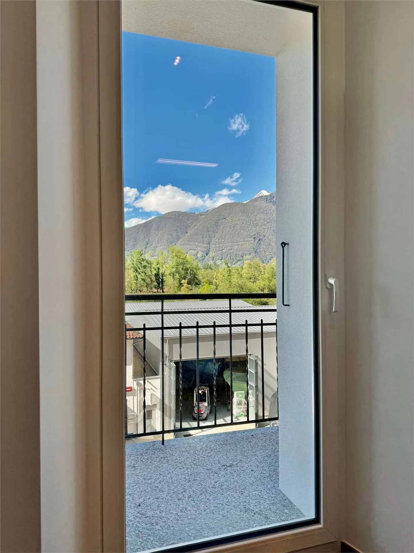 Nuovo appartamento di 3,5 stanze a Gambarogno - Foto 3 di 13