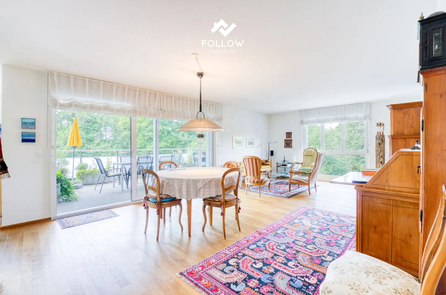 L'idylle rencontre l'élégance : Appartement spacieux de 4,5 pièces dans un bel emplacement verdoyant - Photo 7 sur 19