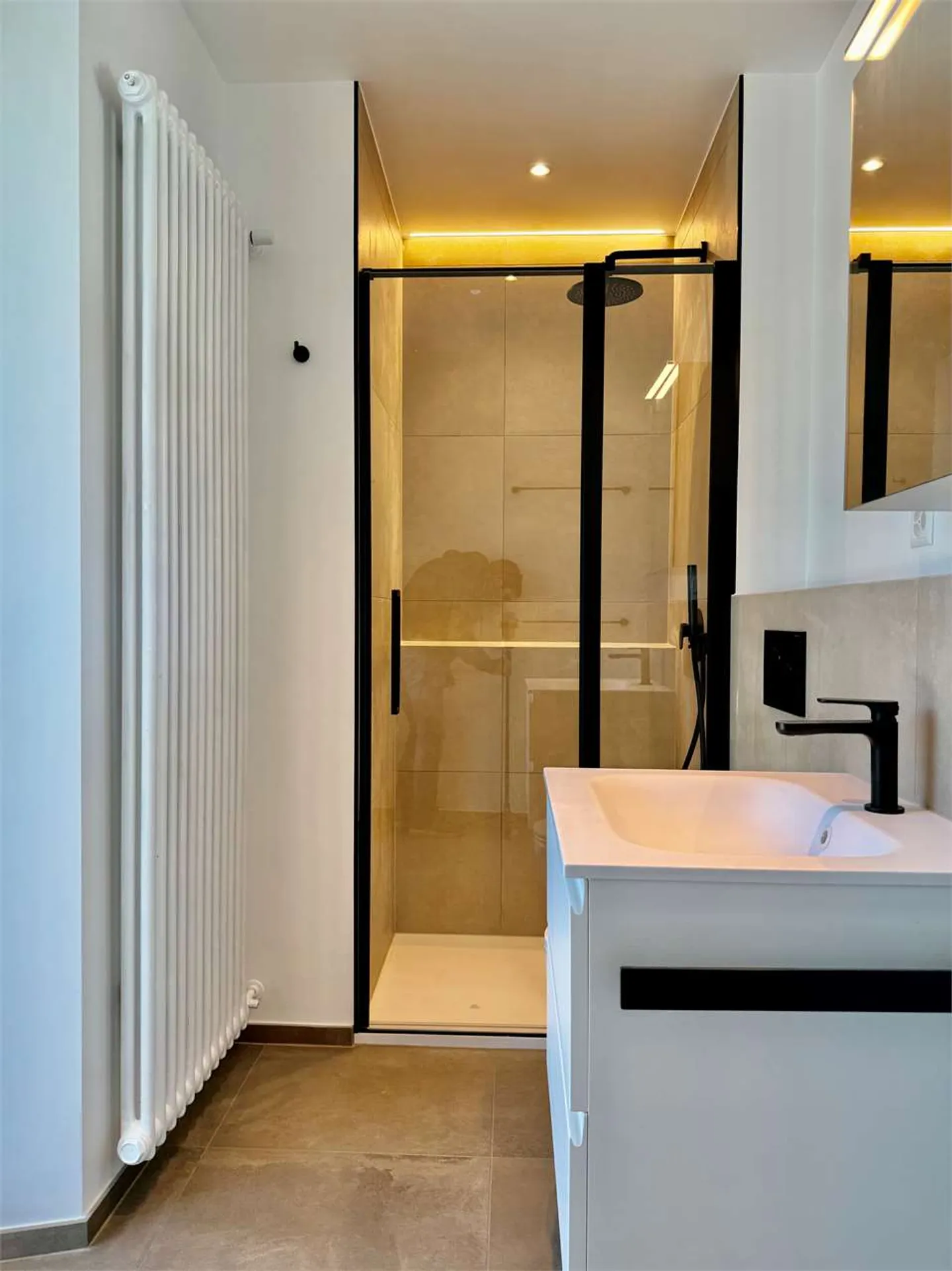 Nuovo appartamento di 3,5 stanze a Gambarogno - Foto 7 di 13