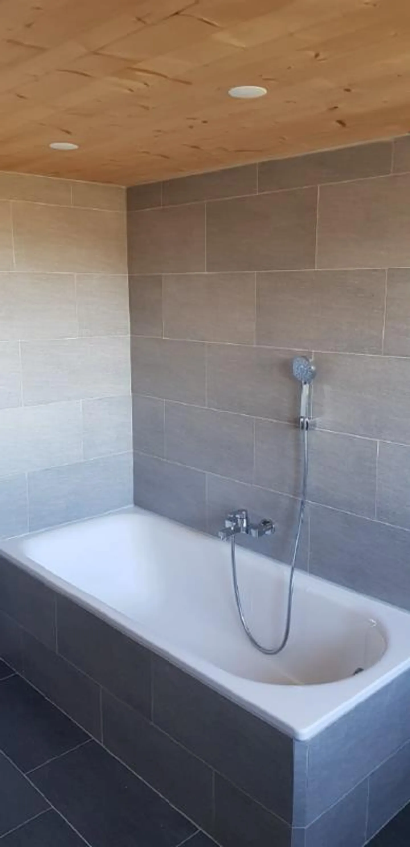 Spacious 7-room apartment for rent - Photo 10 of 21