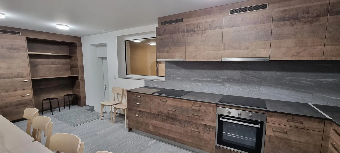 Nouveau bâtiment - chambre meublée avec douche/WC privée + balcon - comme à l'hôtel - Photo 11 sur 15