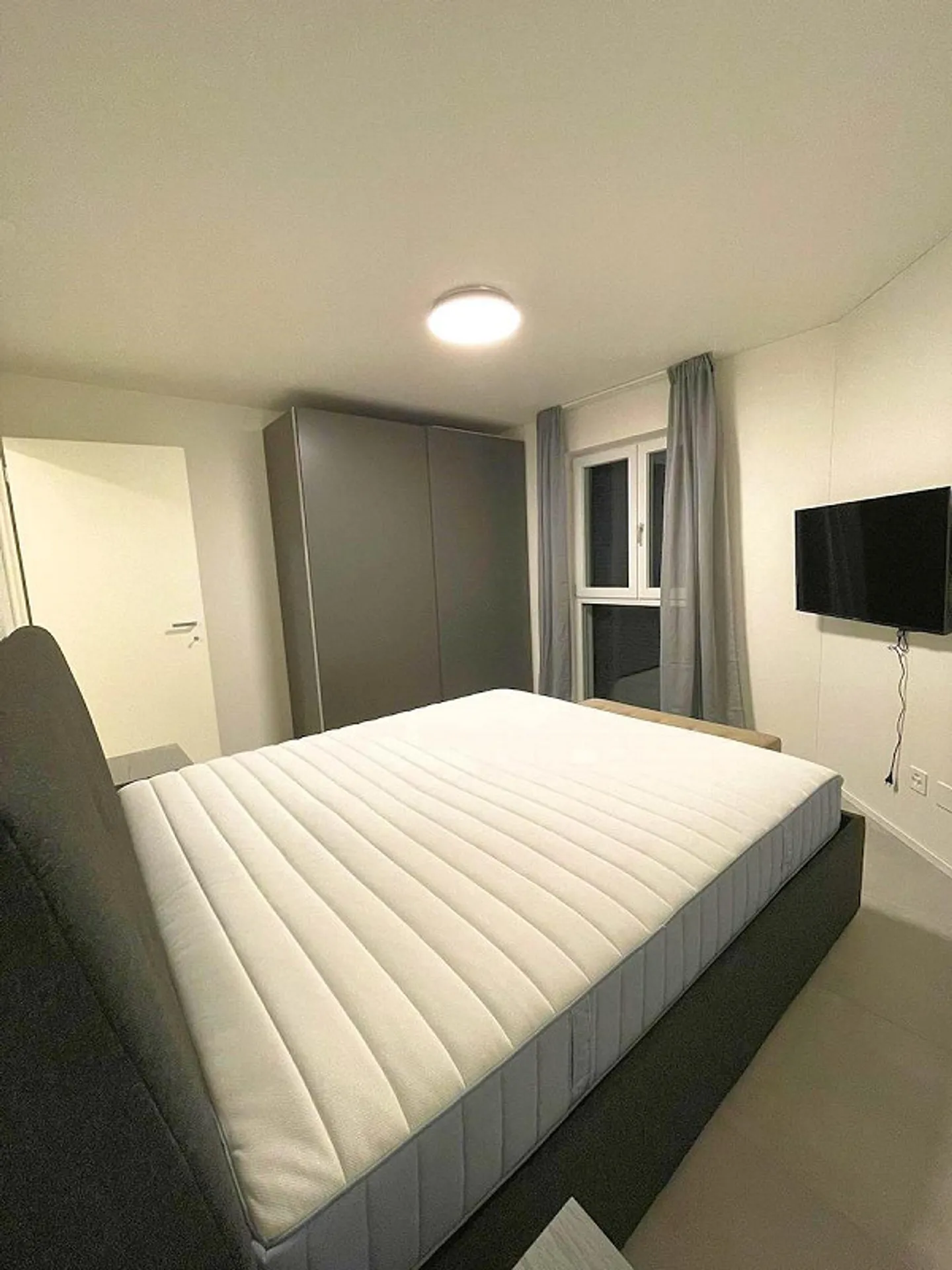 Furnished 2.5-room apartment in Morbio Inf. – Modern and bright - Photo 7 of 8
