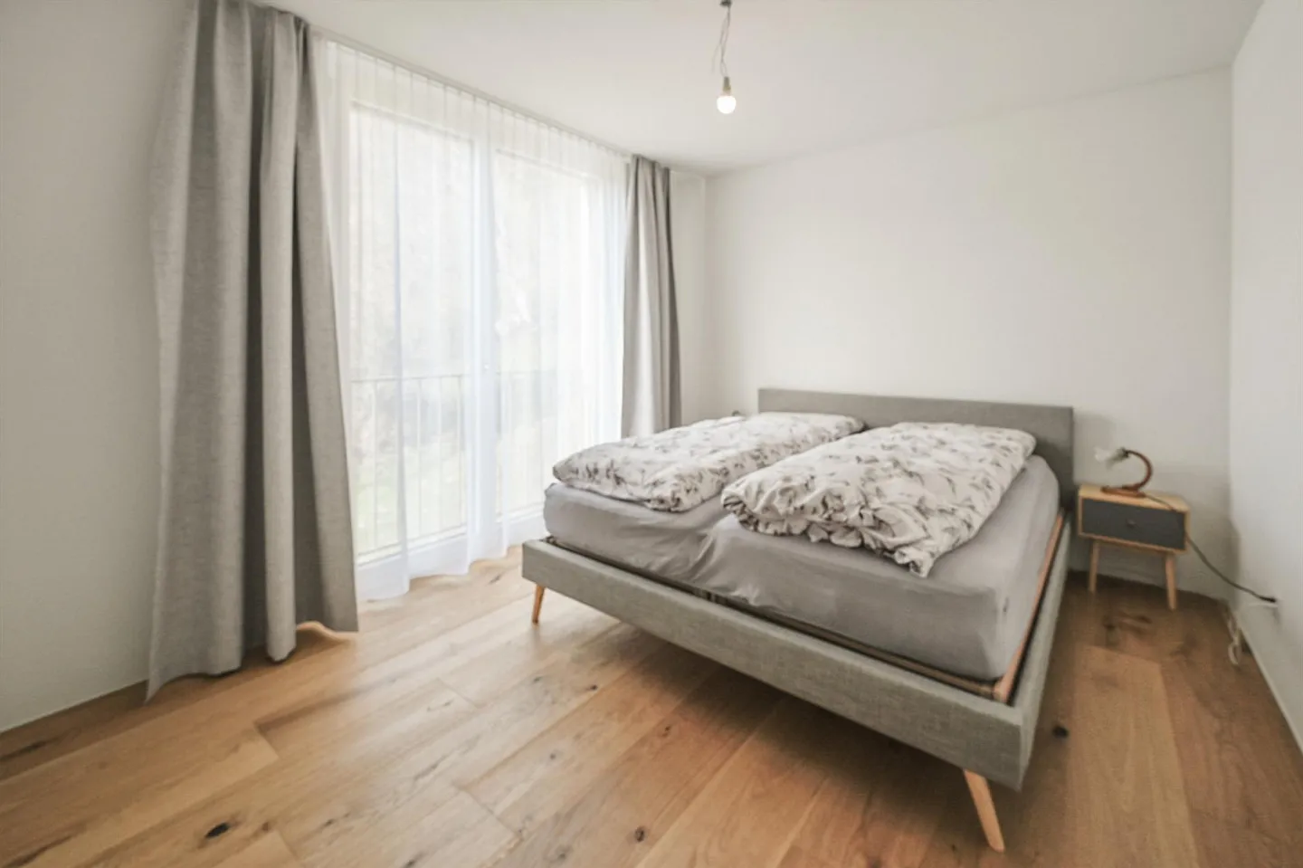 Appartement moderne et lumineux de 4,5 pièces (première occupation) - Photo 4 sur 6
