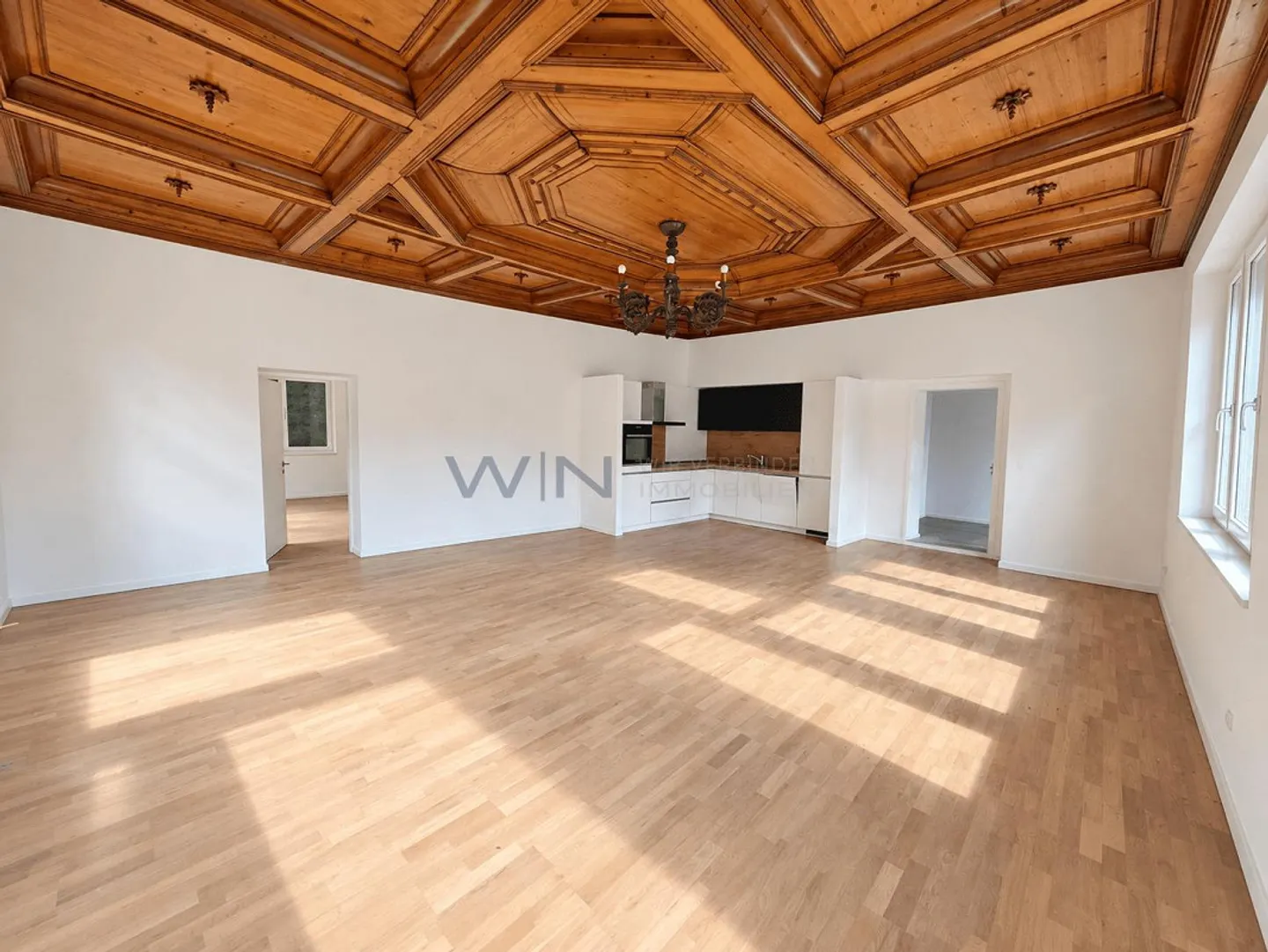 Completely renovated in the village center, fully rented - Photo 2 of 11
