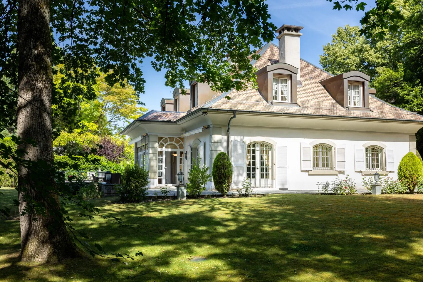 Klassisches Familienhaus in Conches - Foto 3 von 14