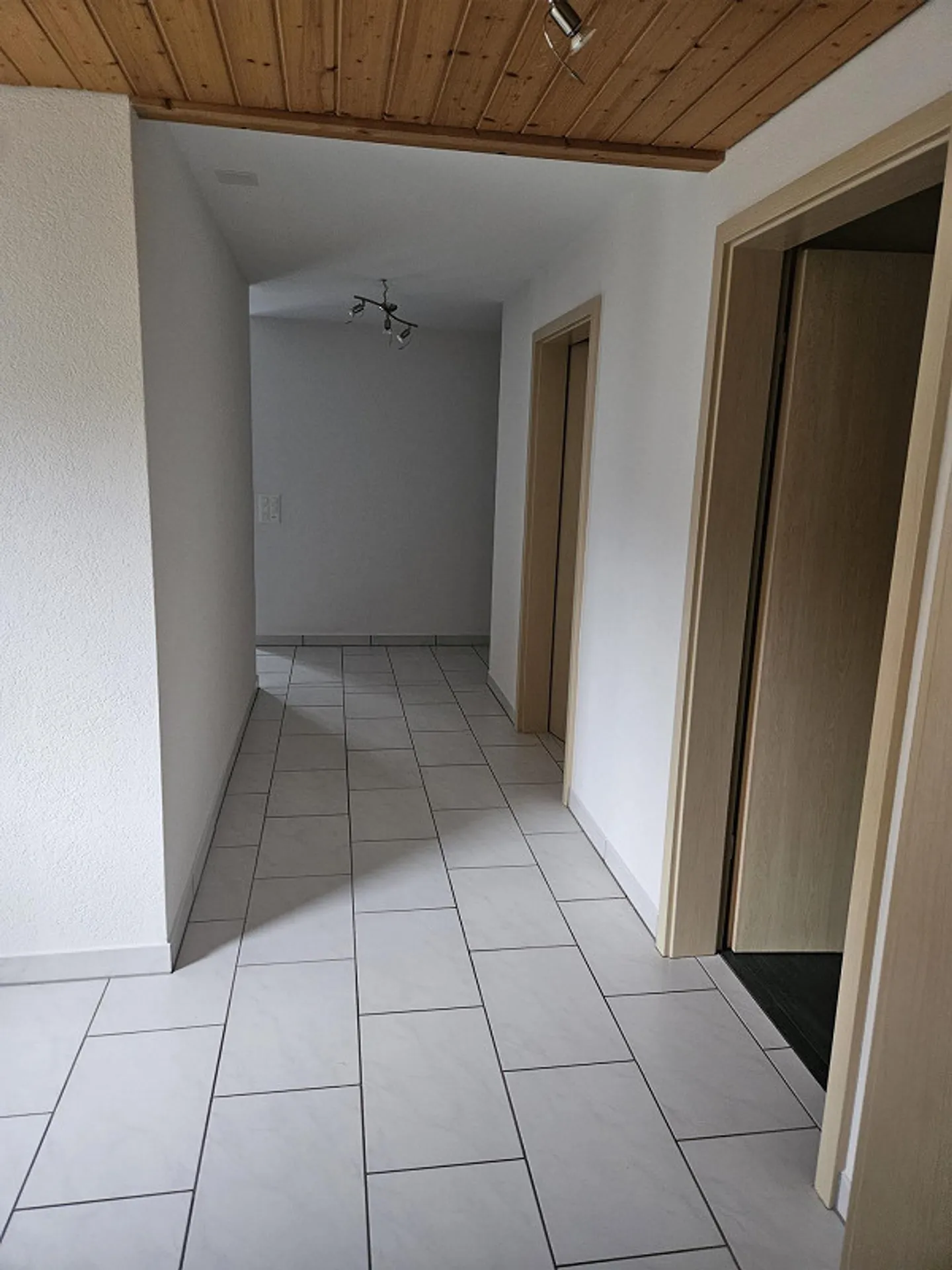 3.5 Room Ground Floor Apartment - Photo 5 of 19