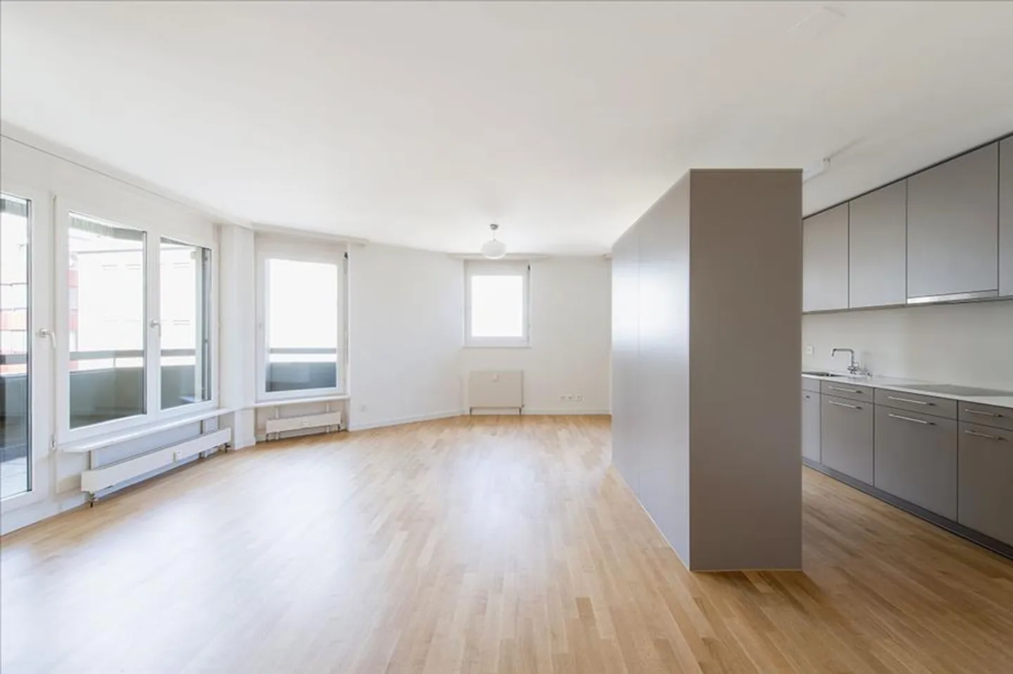 Vivere nel quartiere della vita notturna di Basilea - Foto 3 di 7