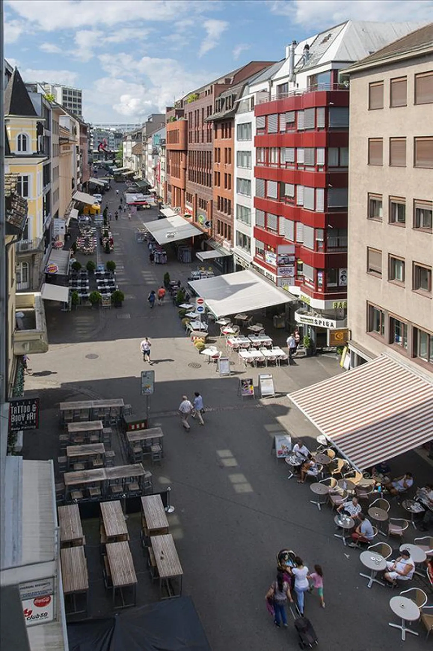 Vivere nel quartiere della vita notturna di Basilea - Foto 7 di 7