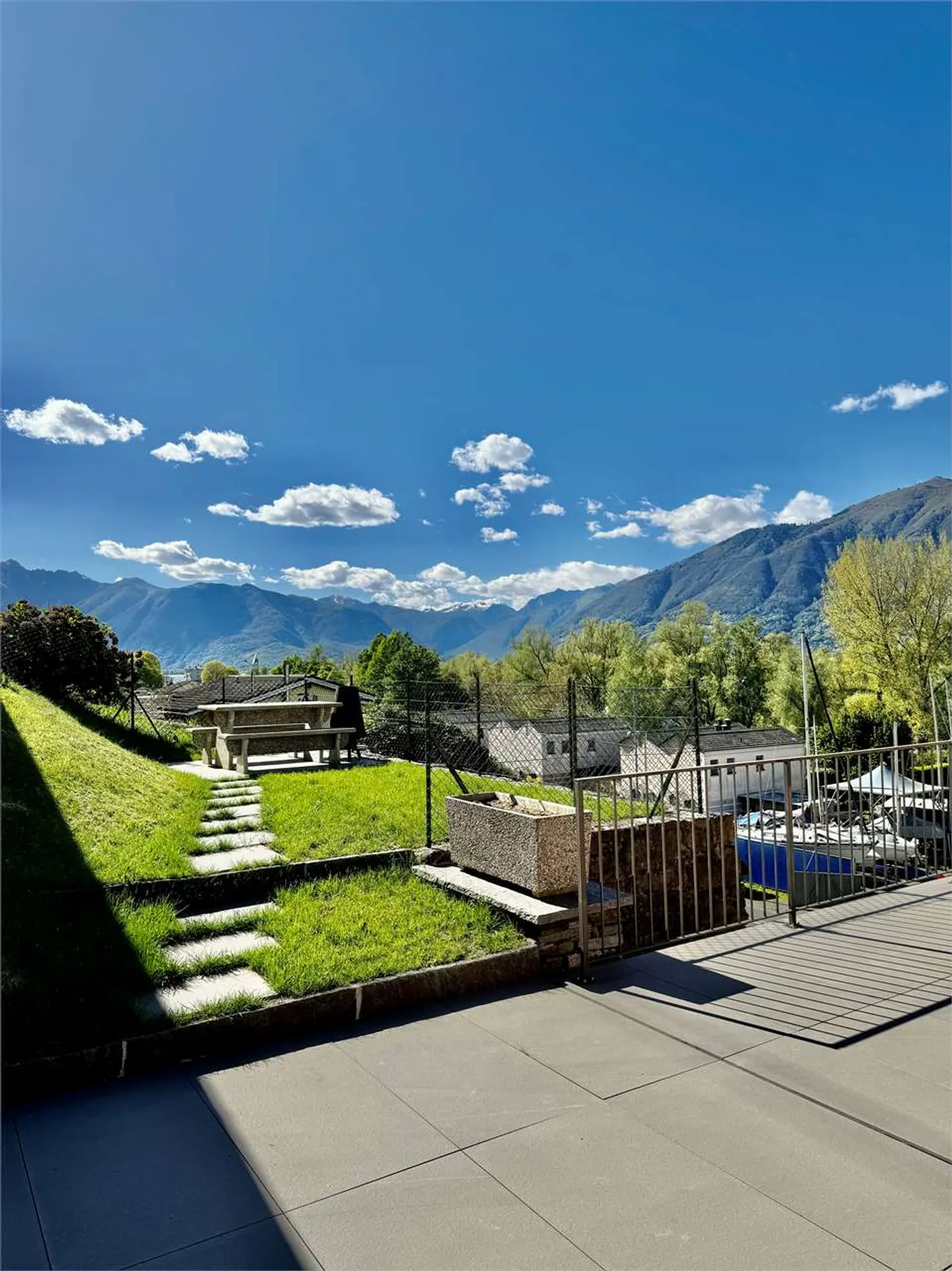 New duplex with 3.5 rooms in Gambarogno - Photo 2 of 13