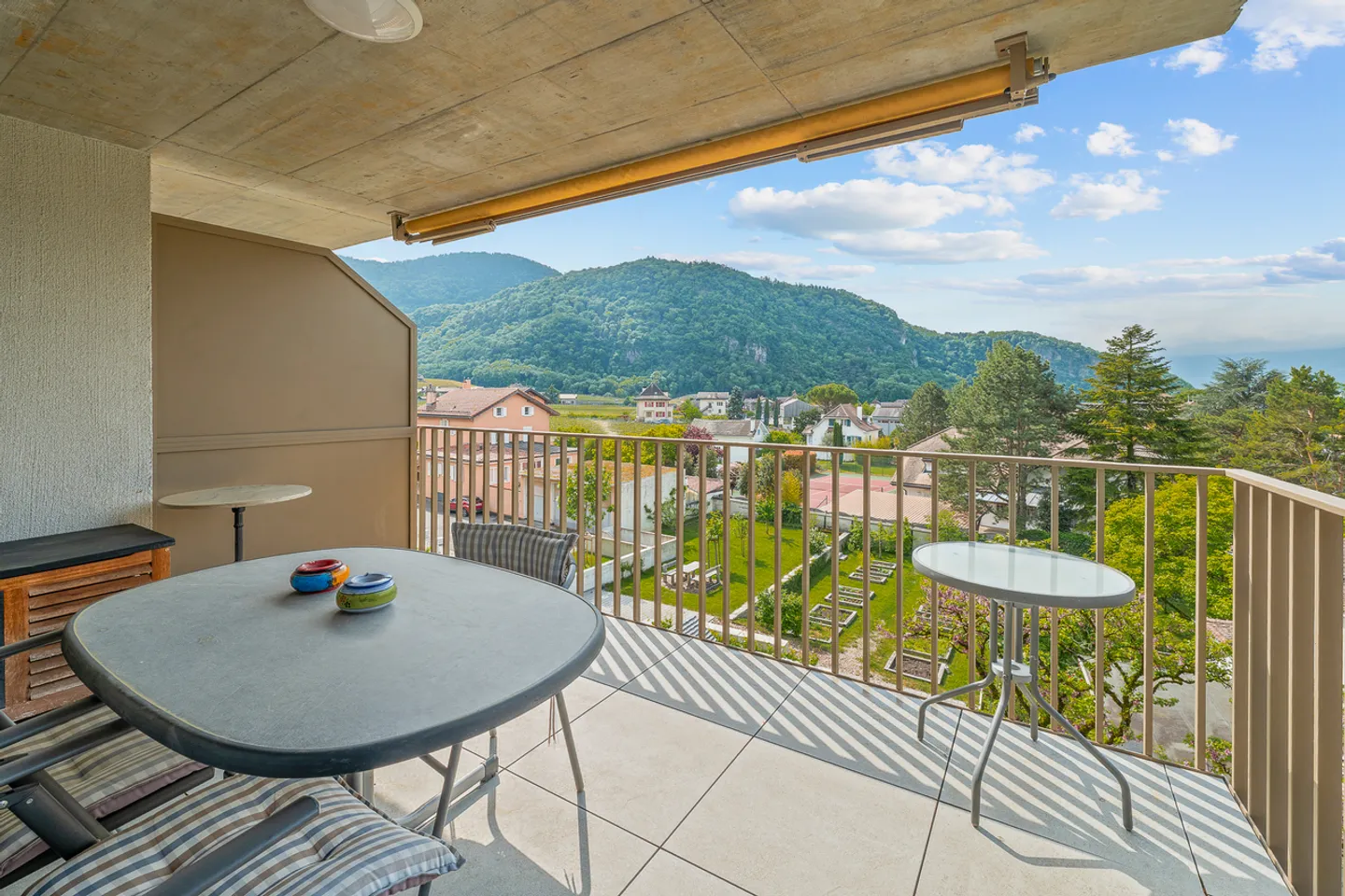 Elegante 3-Zimmer-Wohnung mit Balkon und freiem Blick im Herzen von Aigle - verfügbar ab 1. Juni 2026 - Foto 9 von 10
