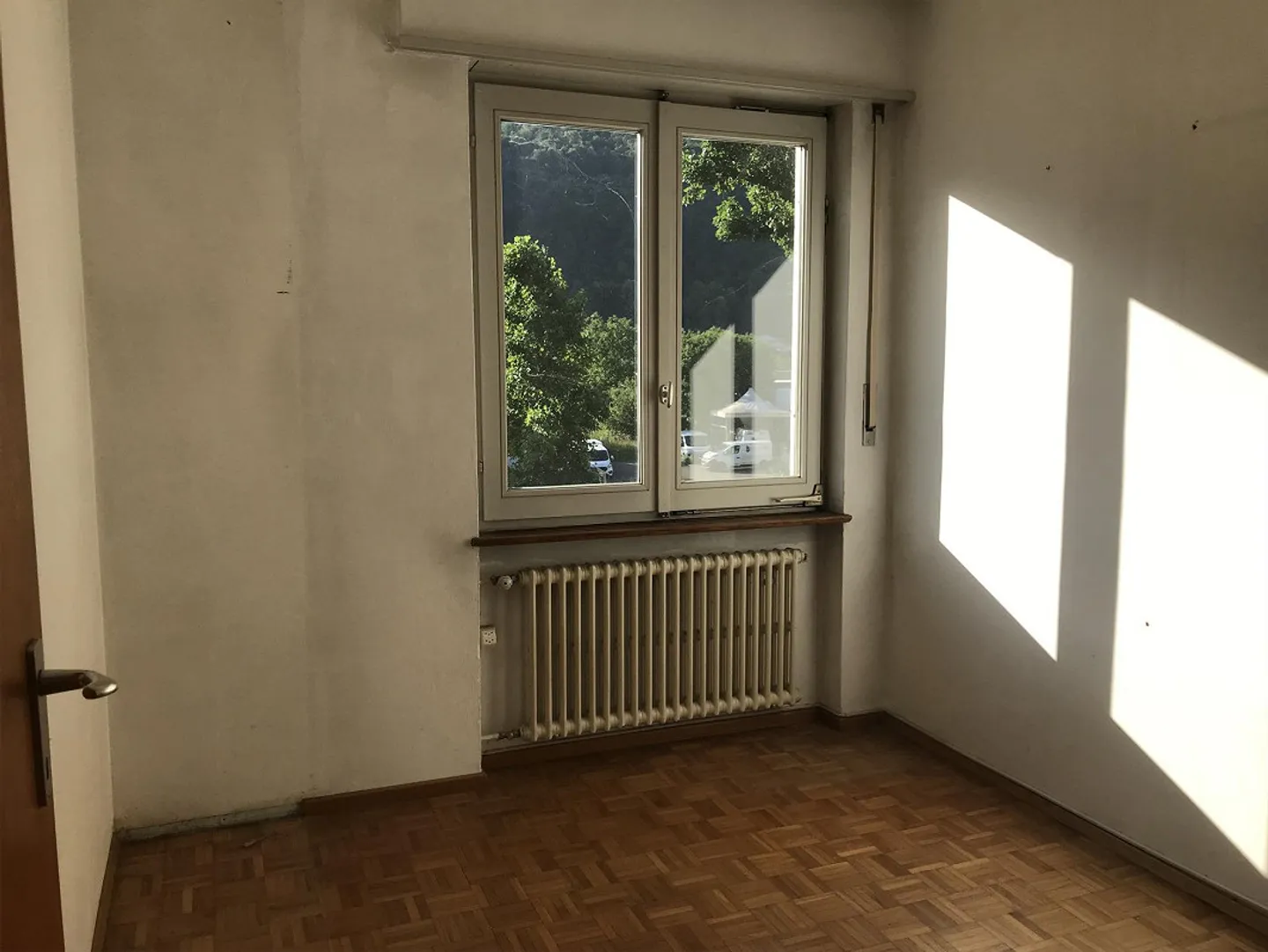NEW PRICE - UNIQUE OPPORTUNITY - LARGE SINGLE-FAMILY HOUSE - 5.5 ROOMS WITH GARDEN - Photo 8 of 13