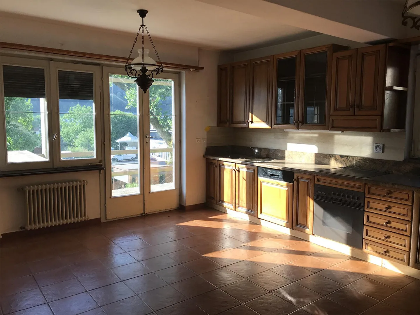 NEW PRICE - UNIQUE OPPORTUNITY - LARGE SINGLE-FAMILY HOUSE - 5.5 ROOMS WITH GARDEN - Photo 10 of 13