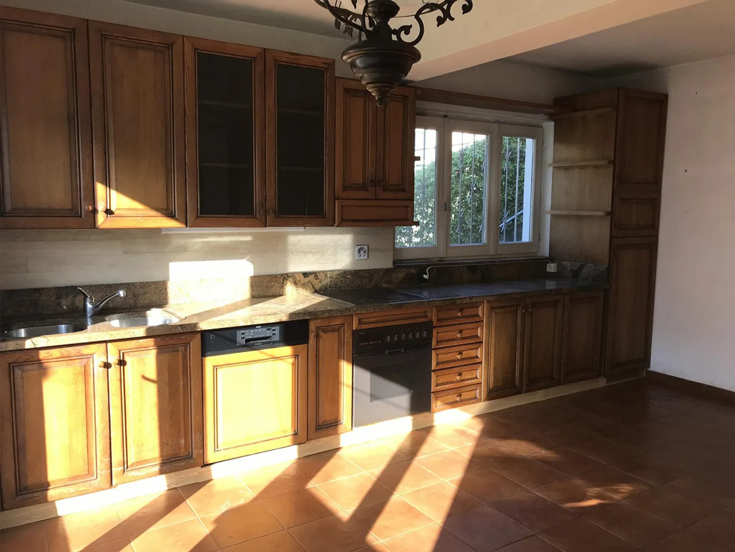 NEW PRICE - UNIQUE OPPORTUNITY - LARGE SINGLE-FAMILY HOUSE - 5.5 ROOMS WITH GARDEN - Photo 11 of 13
