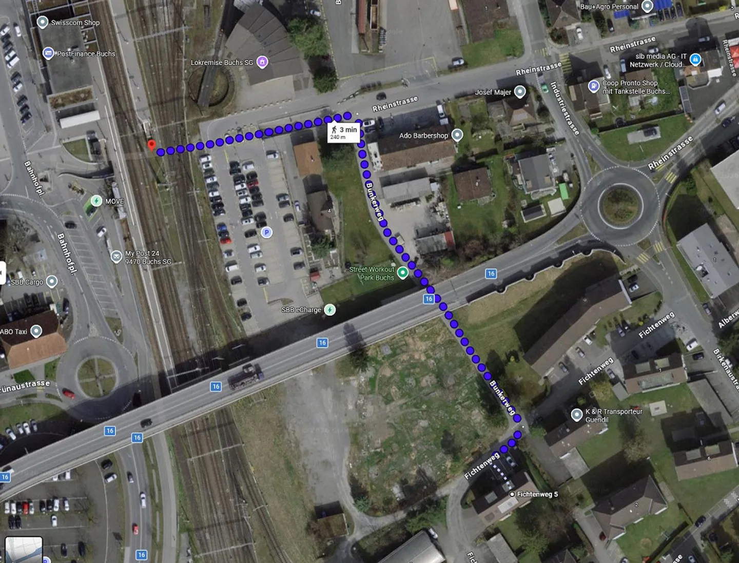 Espace de stationnement - Photo 2 sur 3