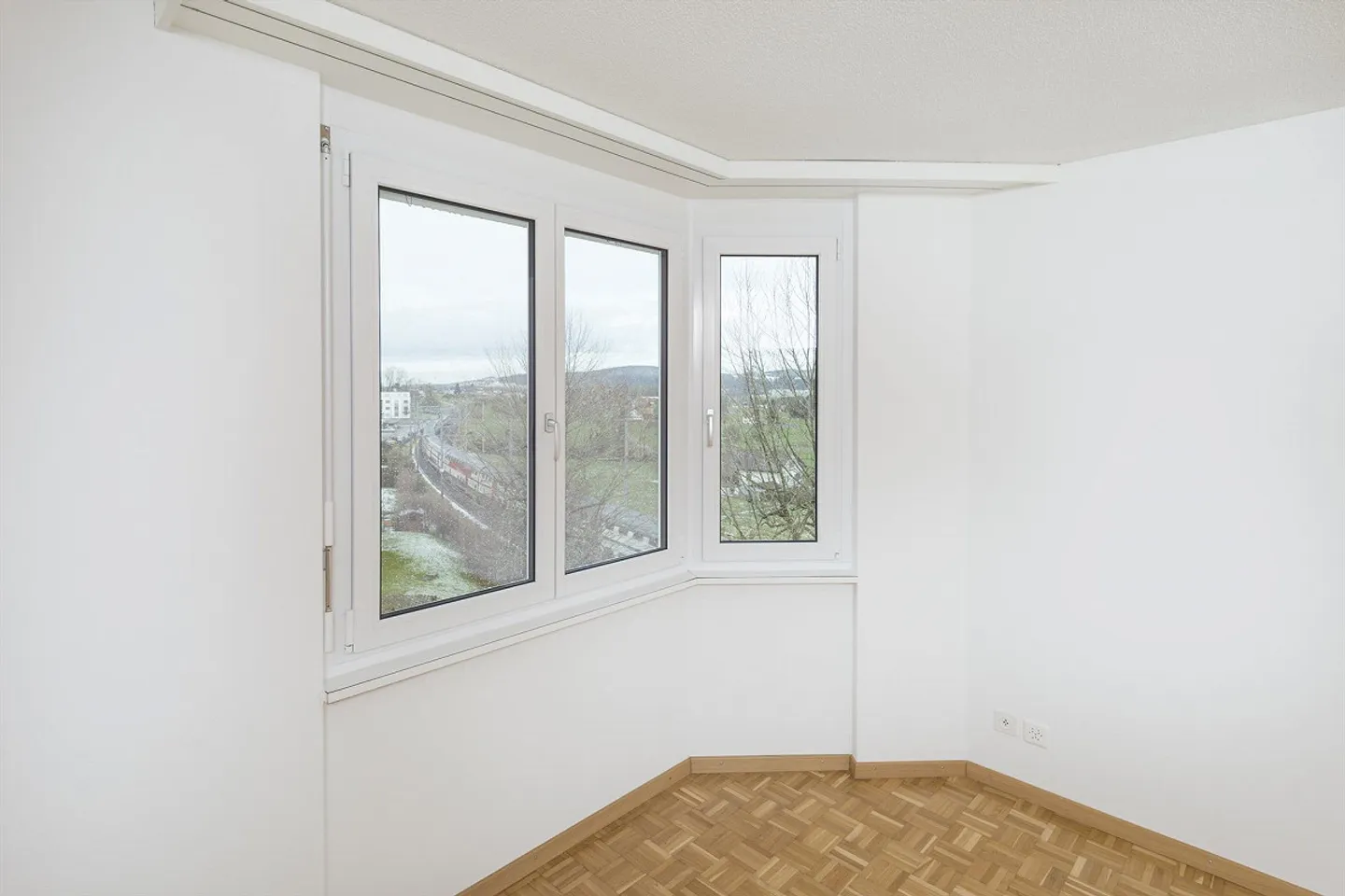 Appartement spacieux et lumineux - Photo 3 sur 9