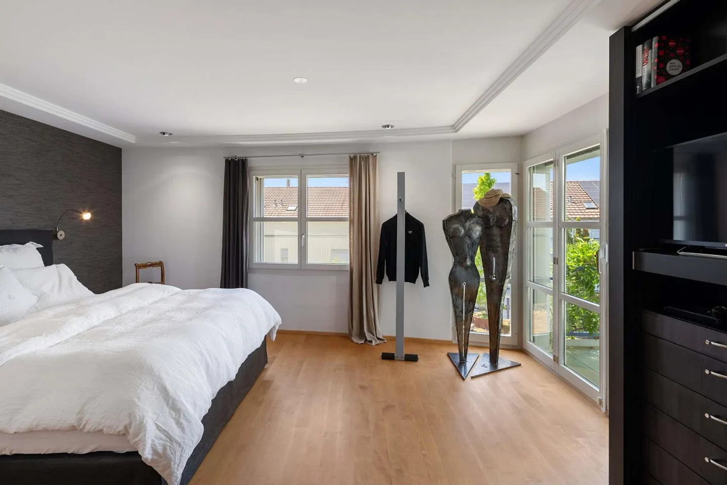 Maisonette exclusive de 5,5 pièces avec espace bien-être privé - Photo 4 sur 14
