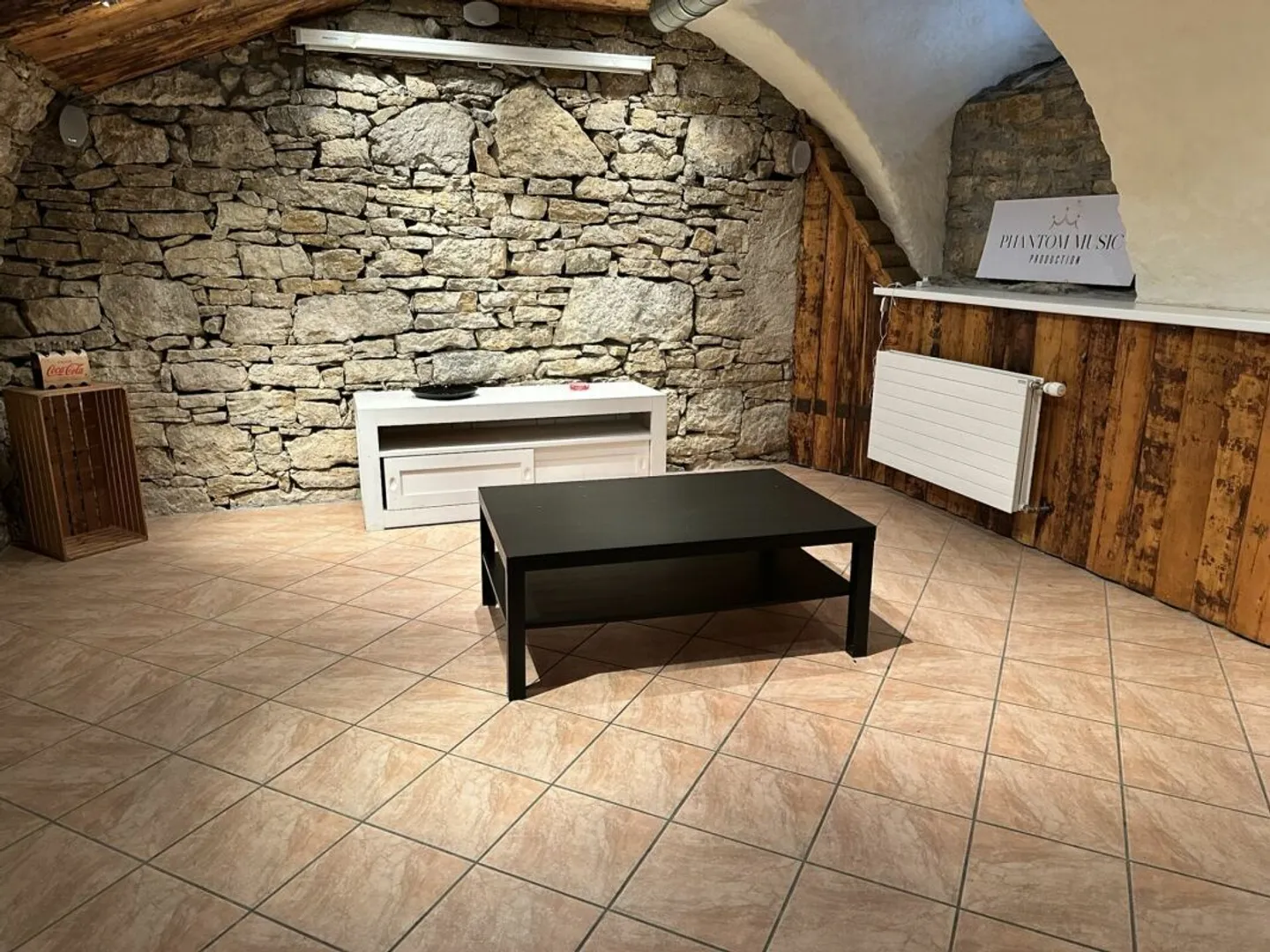 Appartement en sous-sol avec cuisine équipée - Photo 1 sur 1