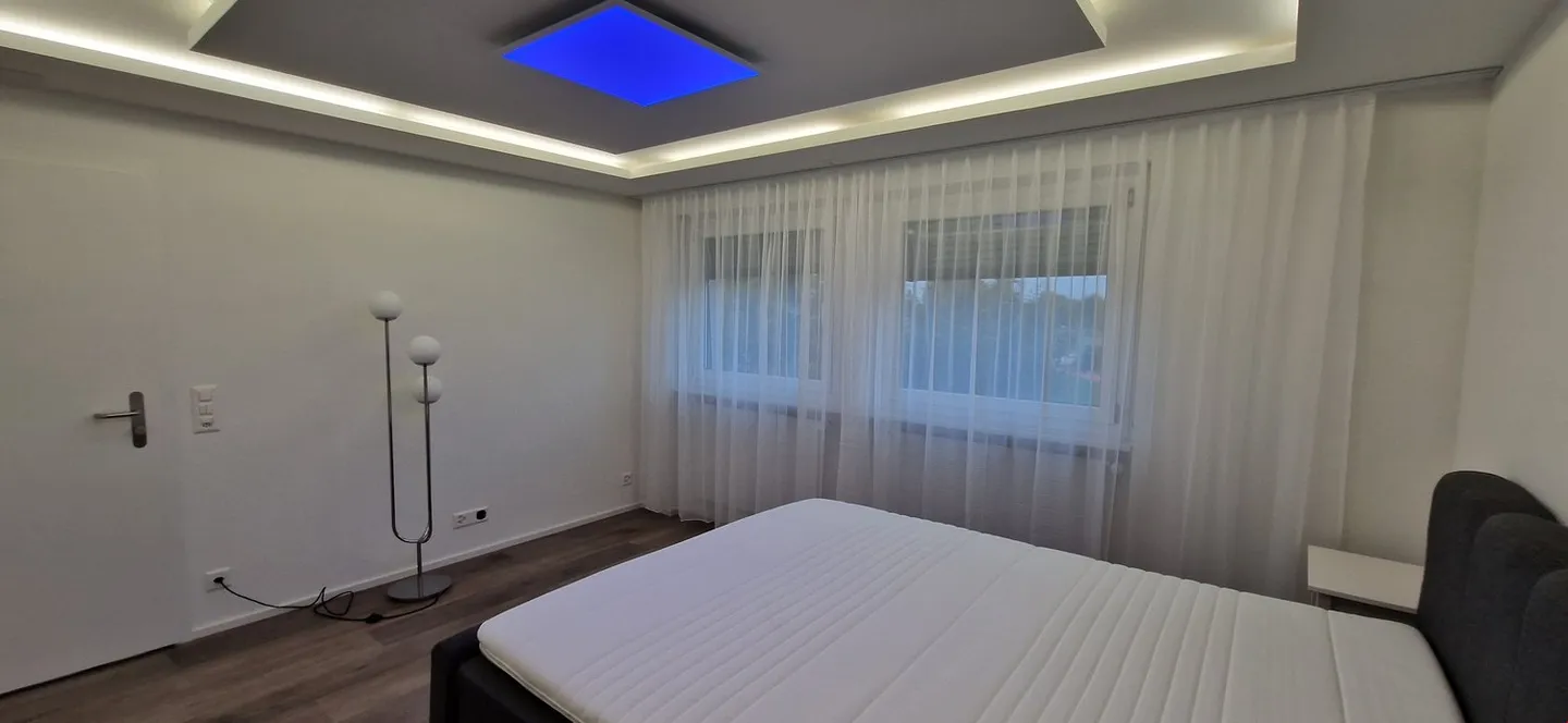 Furnished business rooms, contractor rooms (Attention: shared kitchen and bathroom) - Photo 3 of 13