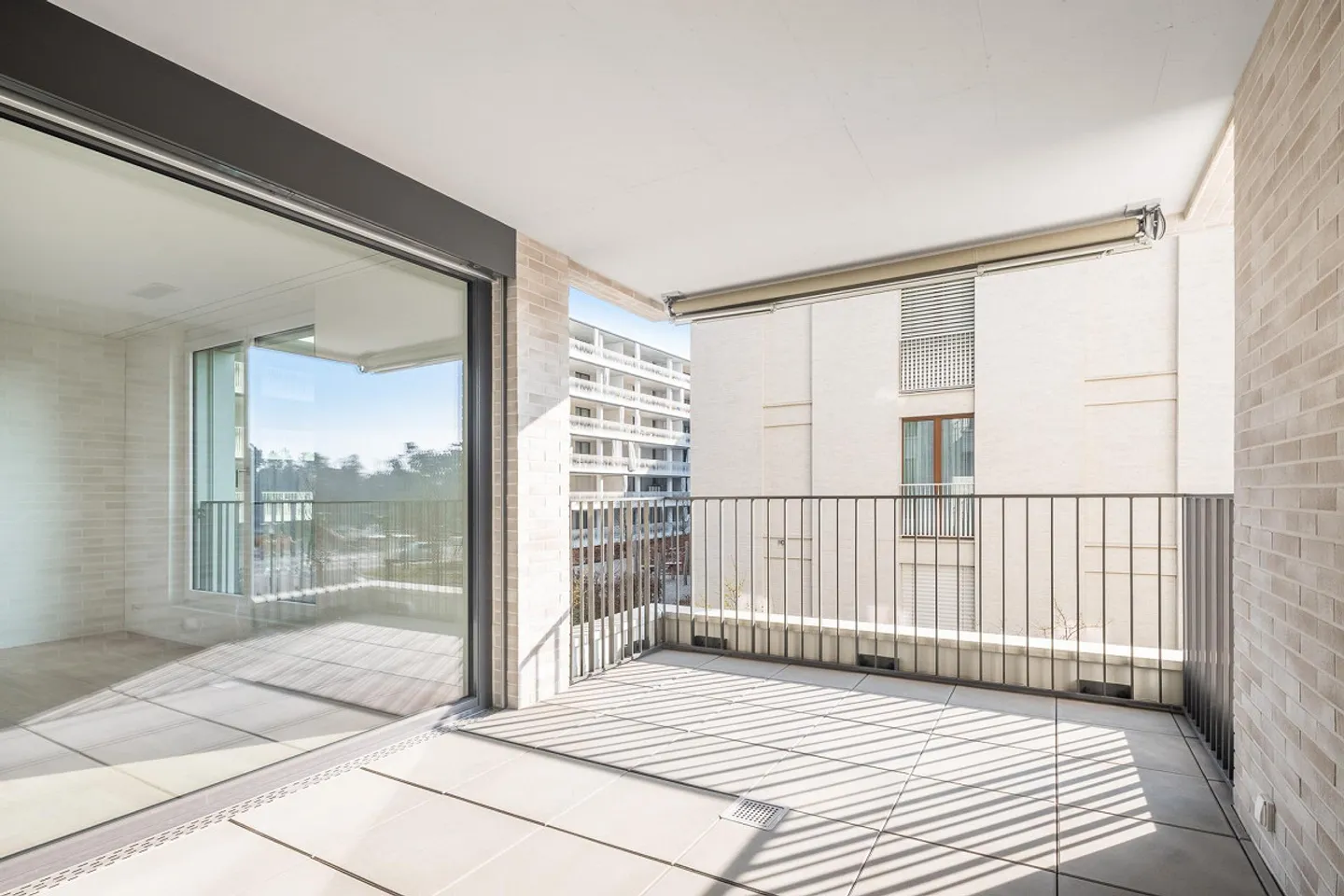 IM GUSS - Living with a Sense of Home - Photo 9 of 9