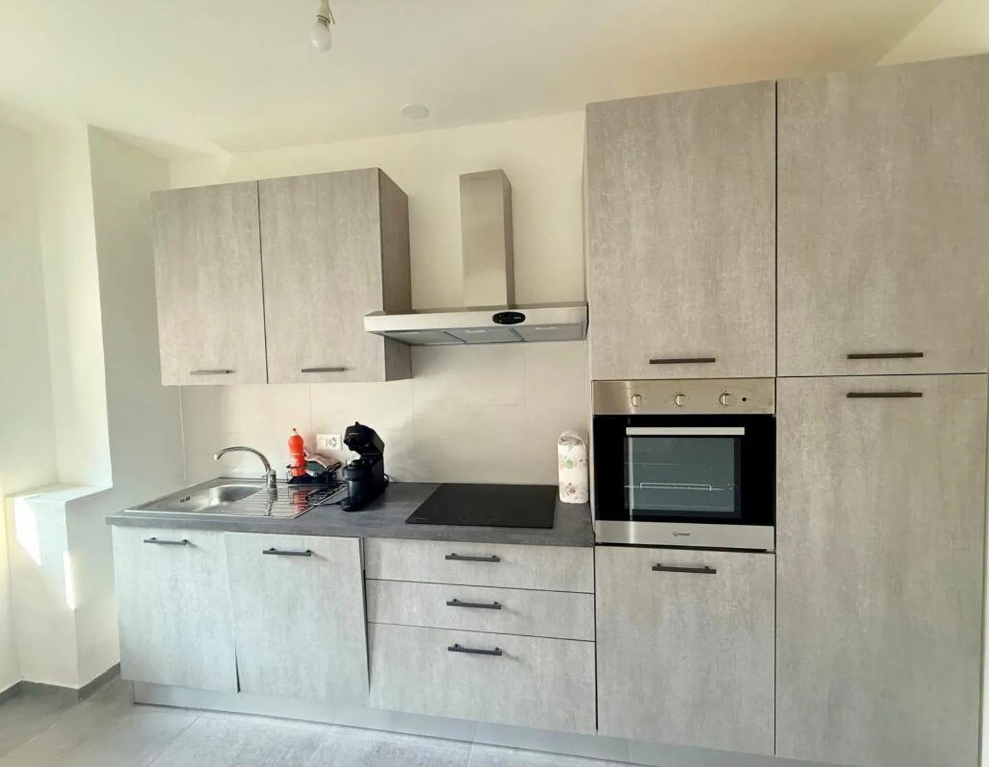 Bifamililare Giubiasco in zona strategica - Foto 2 di 13