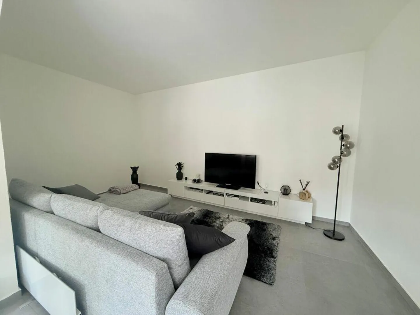 Bifamililare Giubiasco in zona strategica - Foto 3 di 13