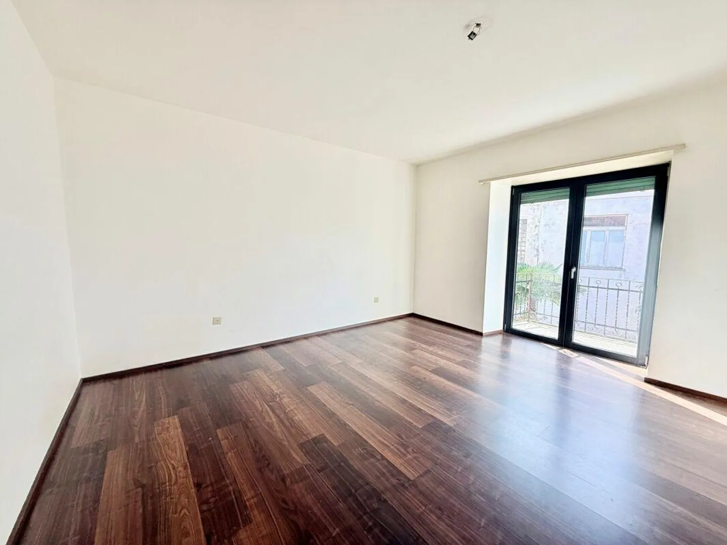 Bifamililare Giubiasco in zona strategica - Foto 11 di 13