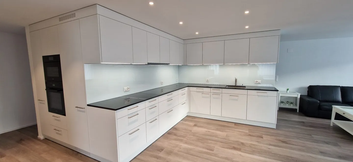 Furnished business rooms, contractor rooms (Attention: shared kitchen and bathroom) - Photo 5 of 13