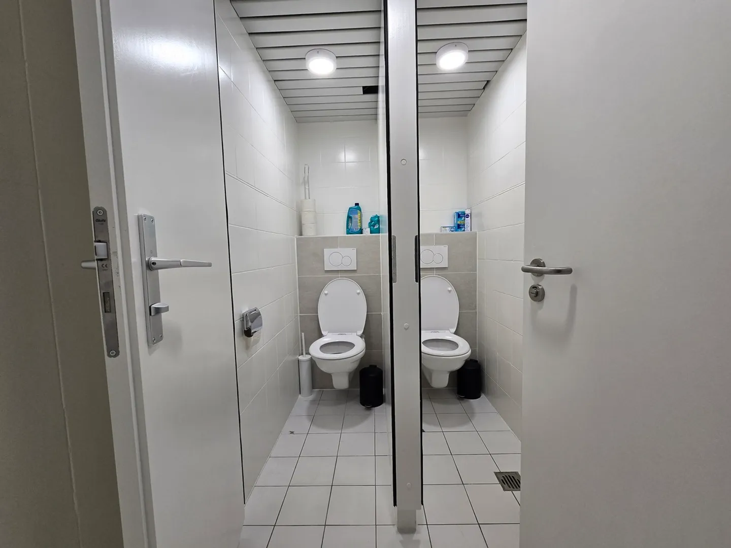 Optimale Lage - 190m2 Plug-and-Play Büro - Foto 15 von 16