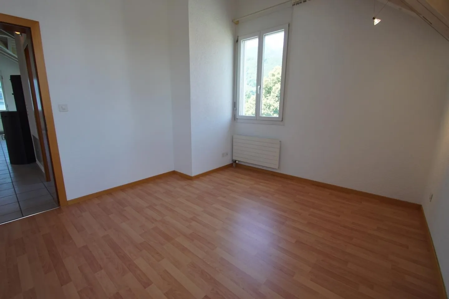 grosszügige 4.5 Zimmer-Wohnung mit Terrasse - Foto 7 von 13