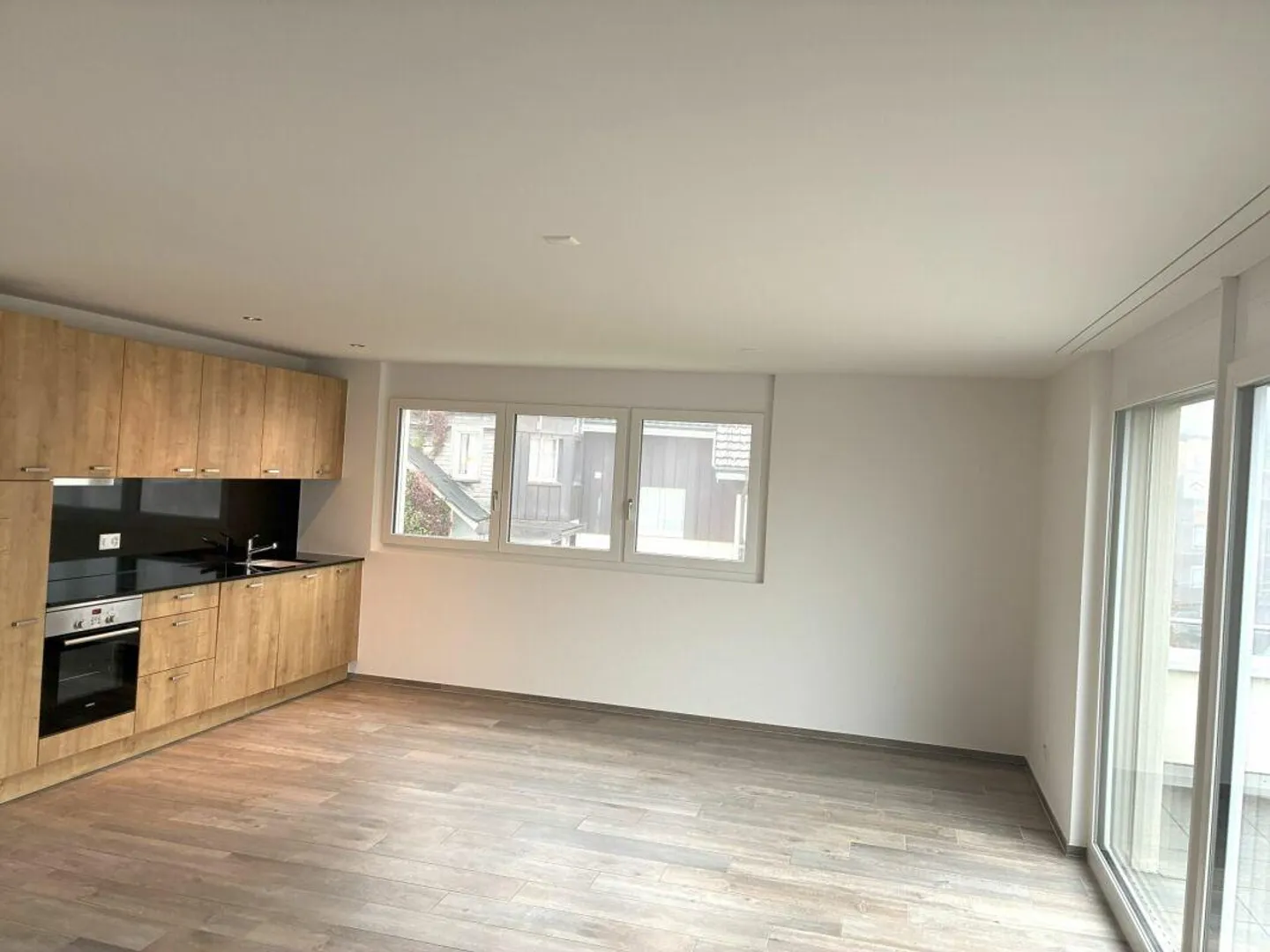 Your new home in a quiet location - Photo 3 of 7