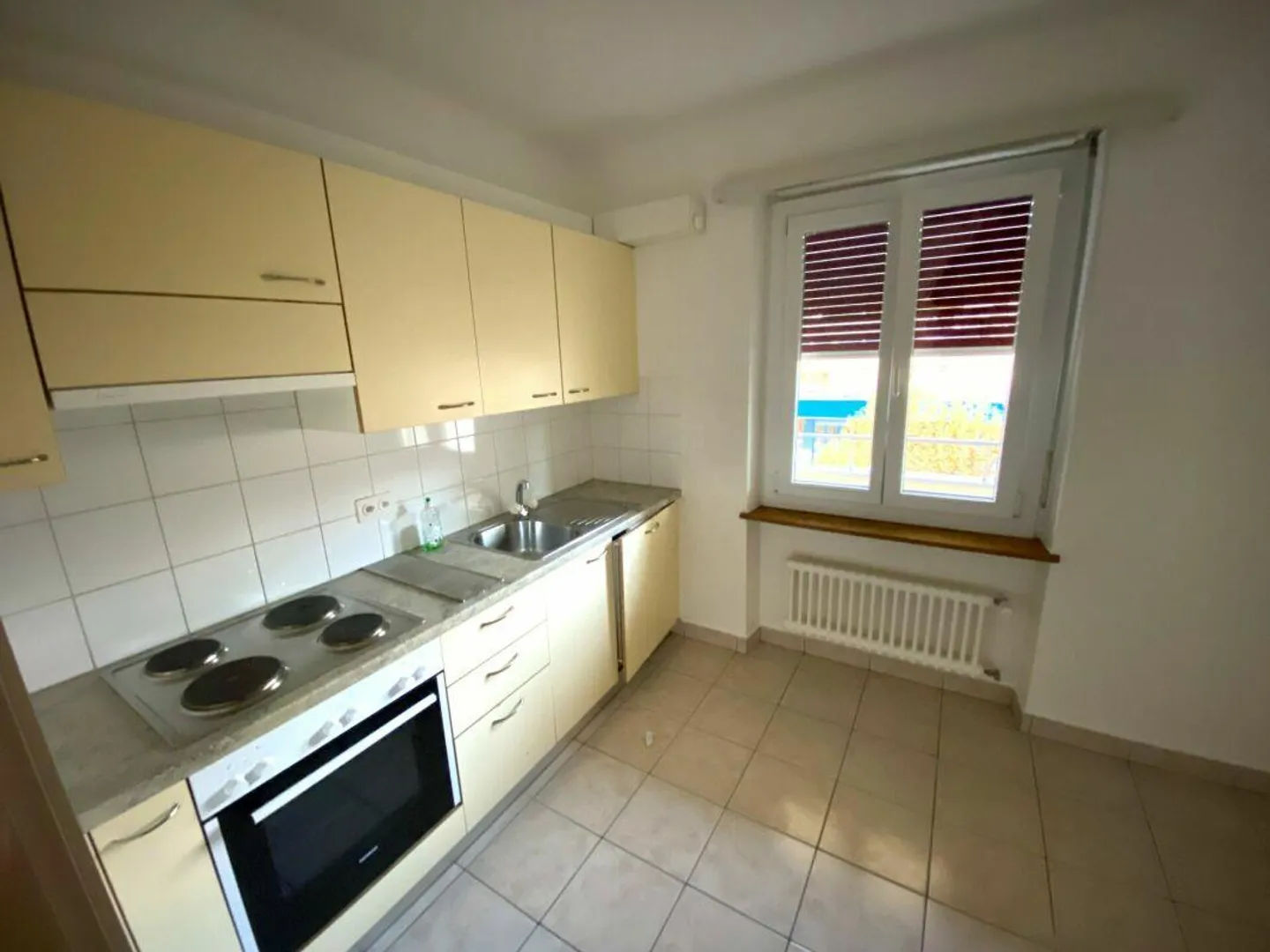 LOSONE - Affittiamo delizioso appartamento di 2.5 locali - Foto 3 di 9