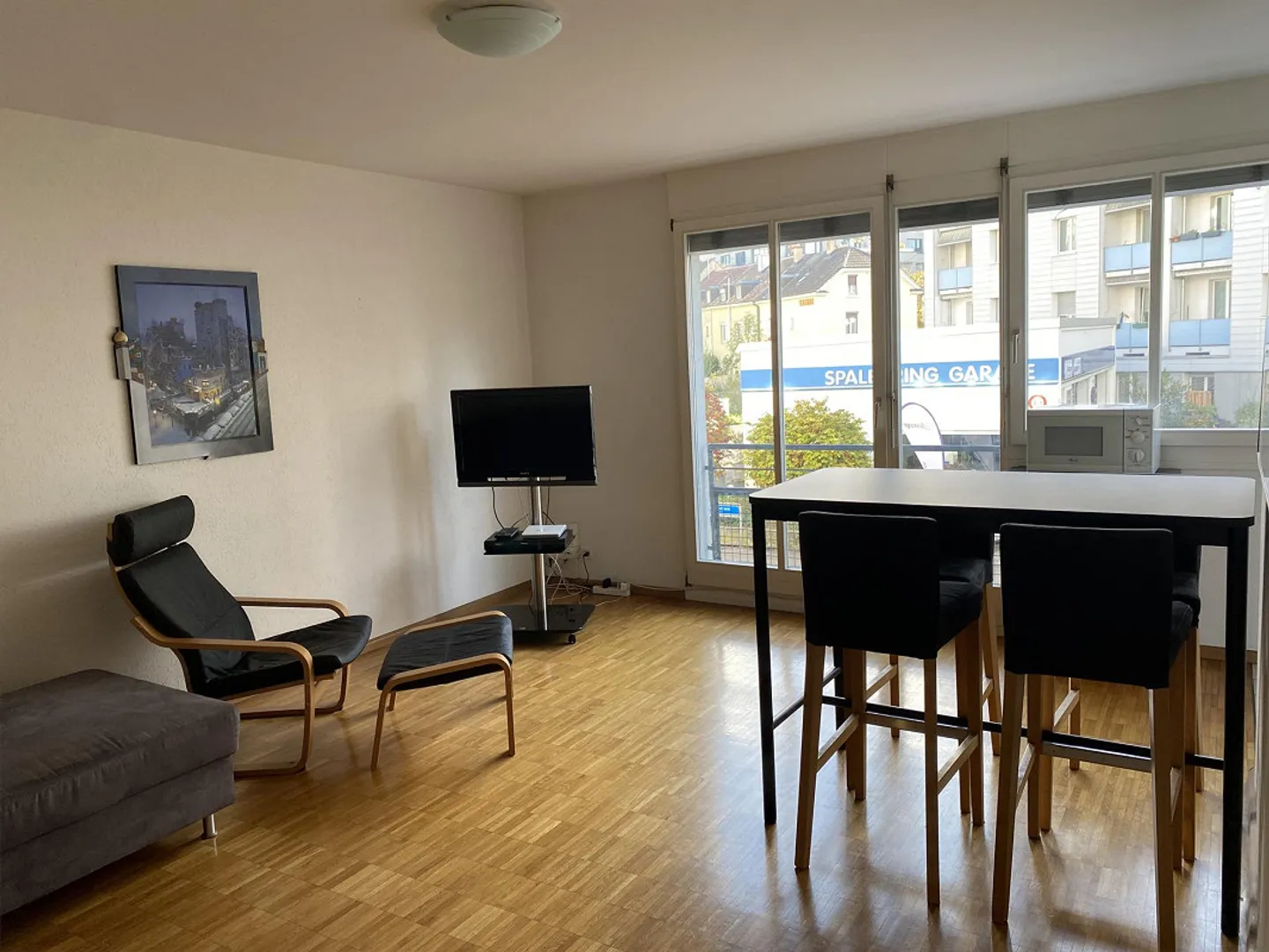 Furnished 2.5-room apartment - Photo 1 of 7