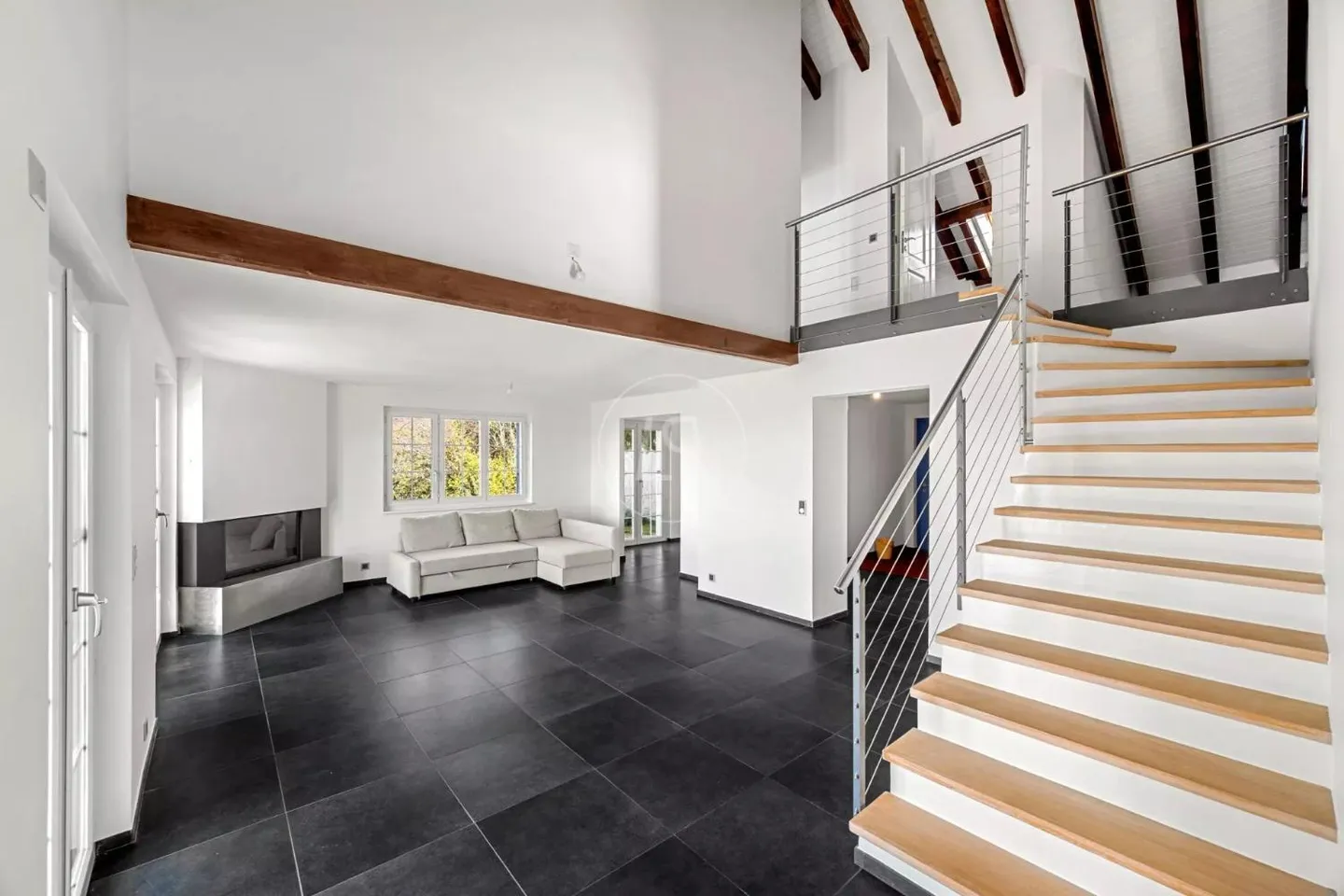 Very beautiful villa with panoramic view in Grandvaux - Photo 6 of 13