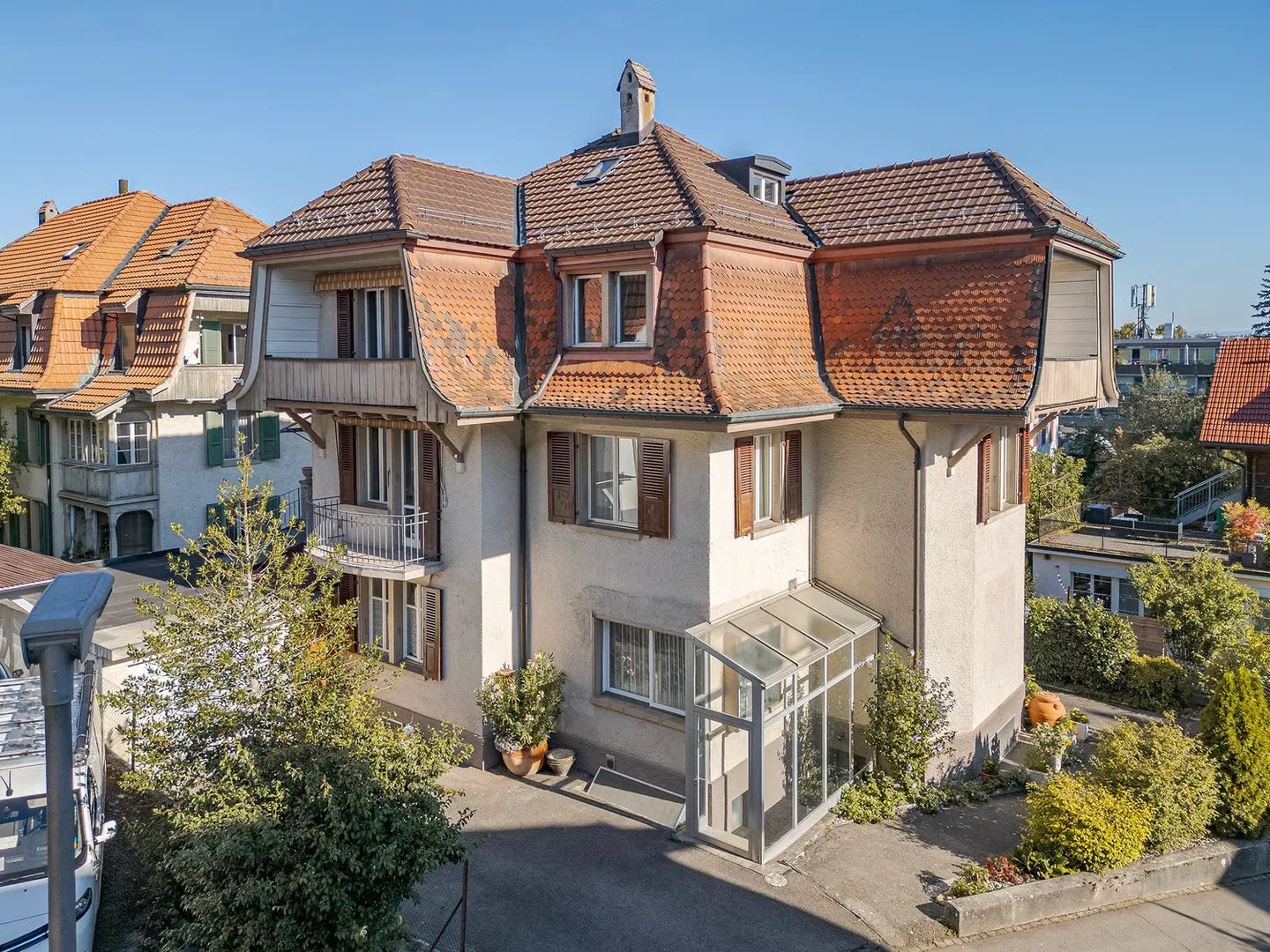 Historic Bern Townhouse with a 7.5 and a 3-Room Apartment - Photo 1 of 20