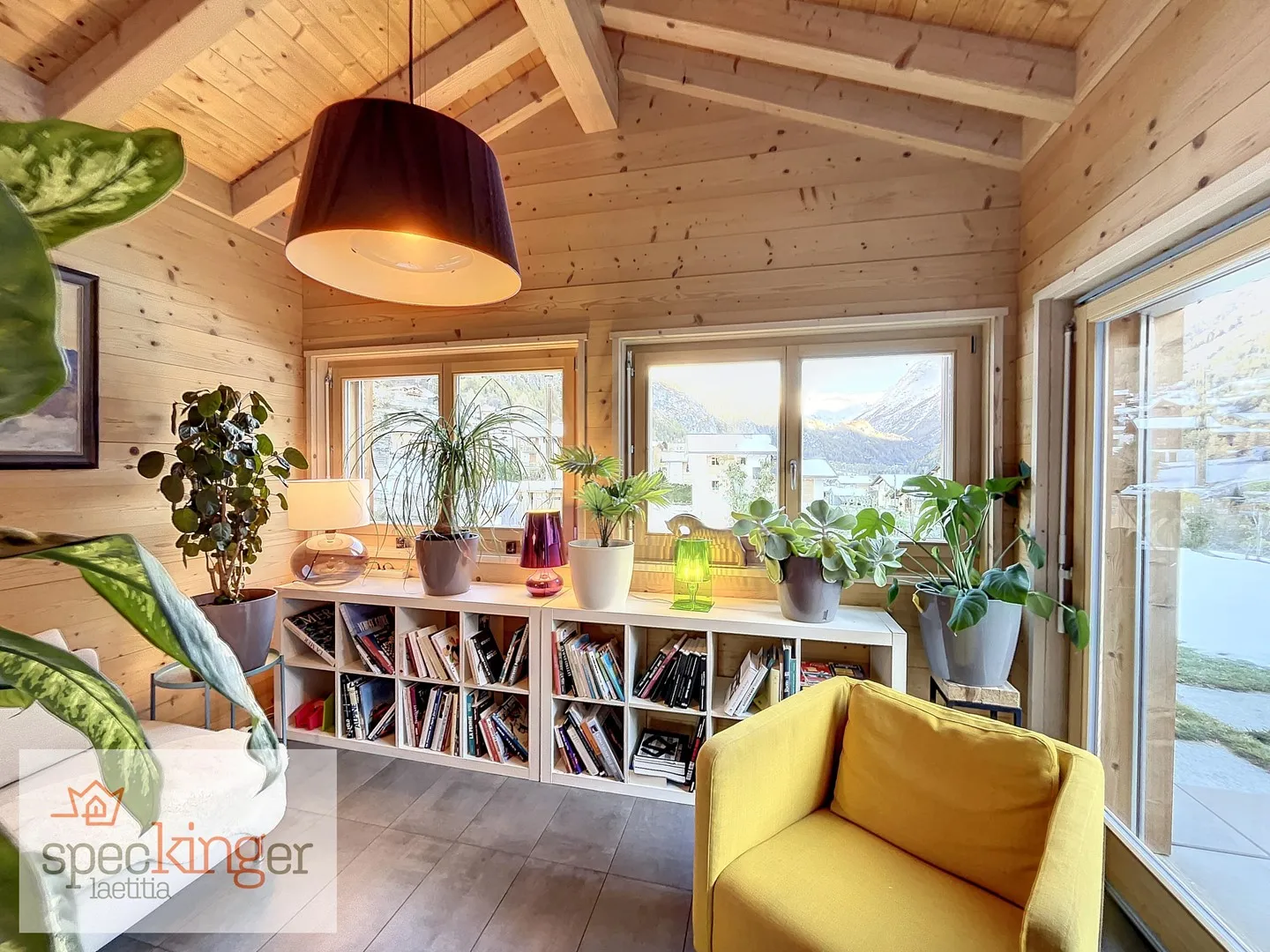 Chalet for sale - Photo 4 of 12