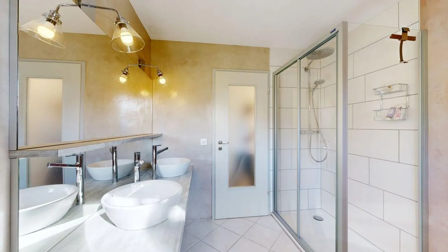 Sensazione di vita mediterranea a Vallamand - Maisonette con galleria e vista lago - Foto 20 di 37