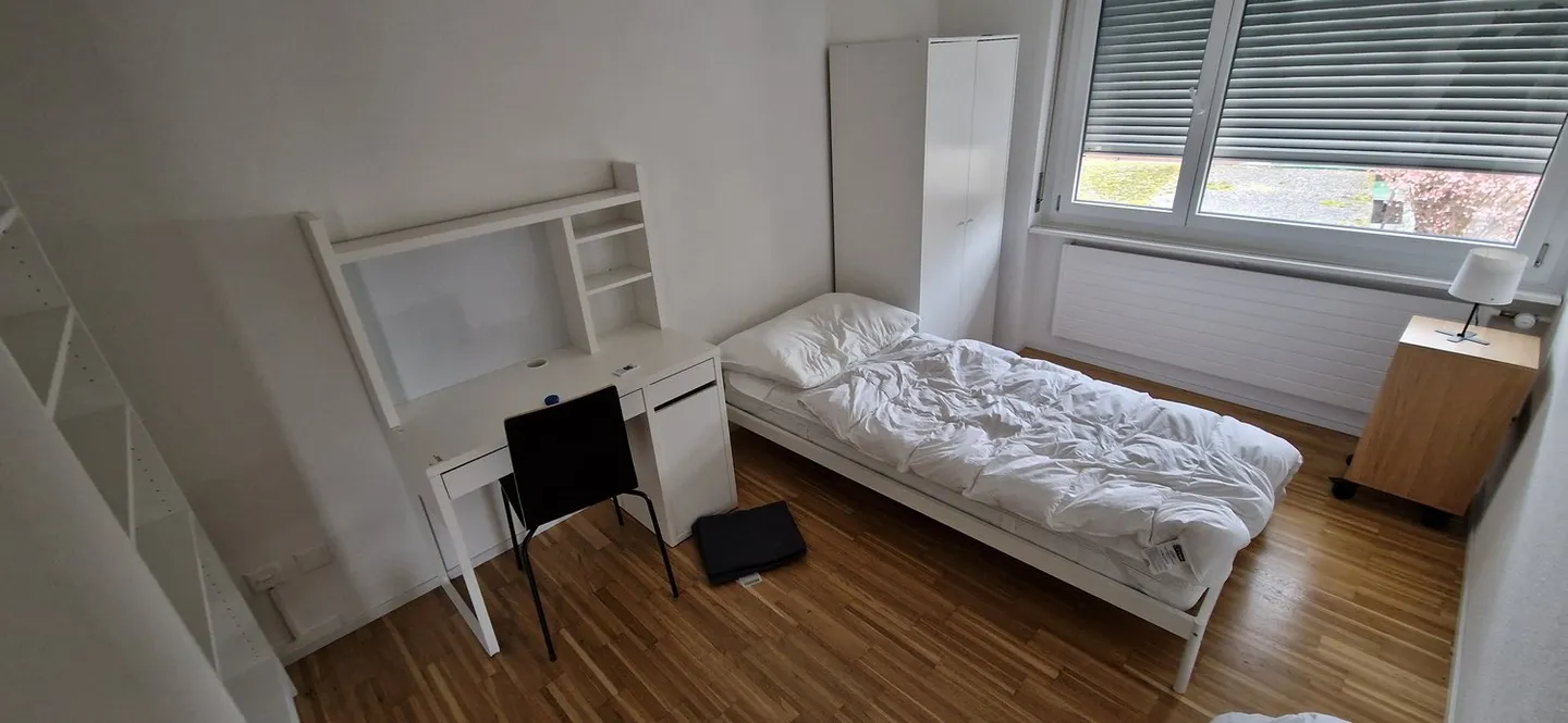 Furnished business rooms, contractor rooms (Attention: shared kitchen and bathroom) - Photo 10 of 13